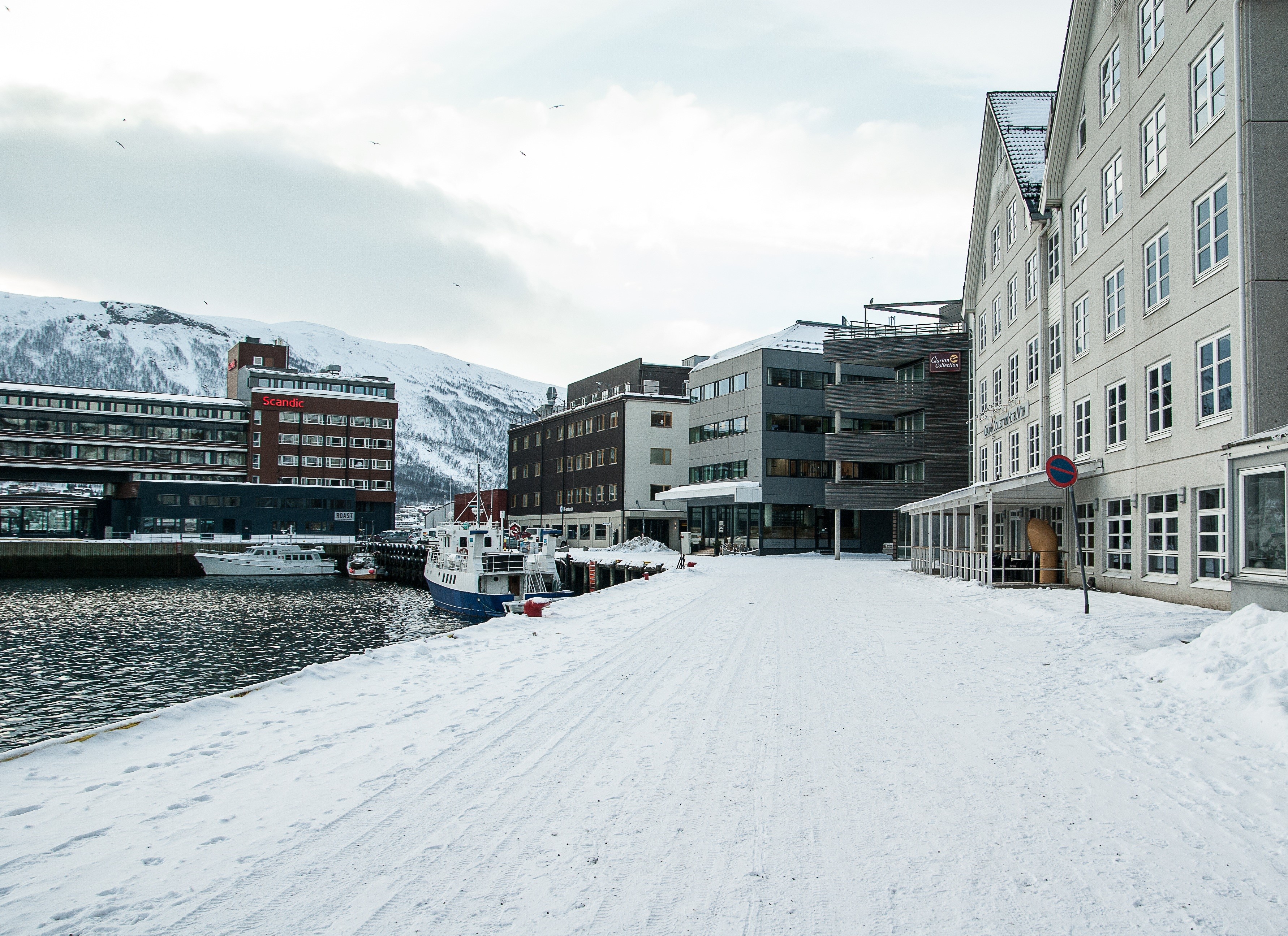 no people, sky, architecture, outdoors, snow, land vehicle, winter, building exterior, road, mode of transportation, norway, motor vehicle, transportation, HD Wallpaper