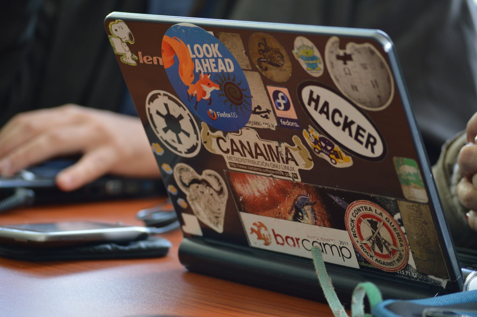 hand, undertake online, laptop, stickers, western script, communication, internet, computers, online business, indoors, hacker, food and drink, software, HD Wallpaper