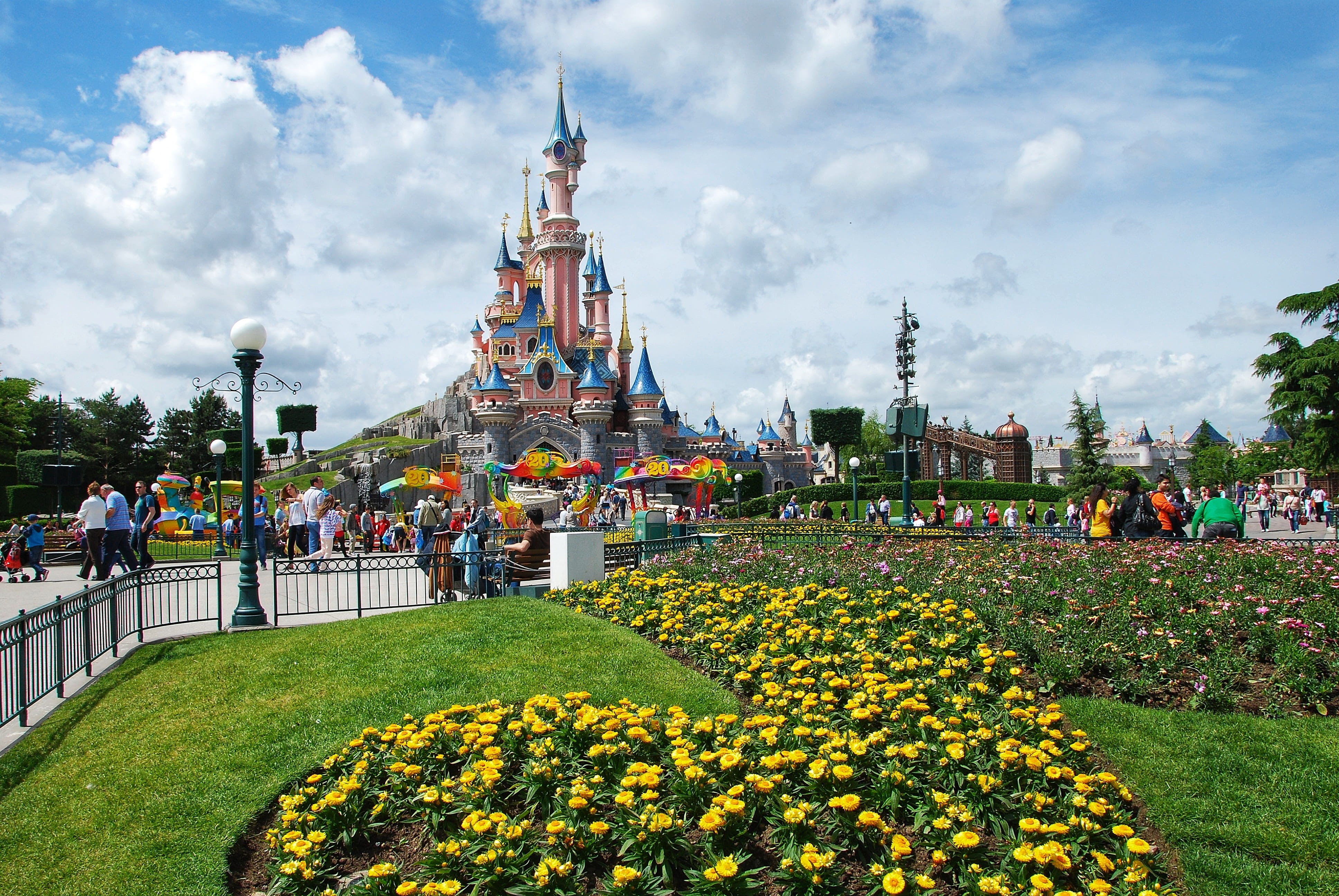large group of people, travel destinations, building exterior, flowerbed, real people, architecture, sky, paris, nature, castle, tower, built structure, HD Wallpaper