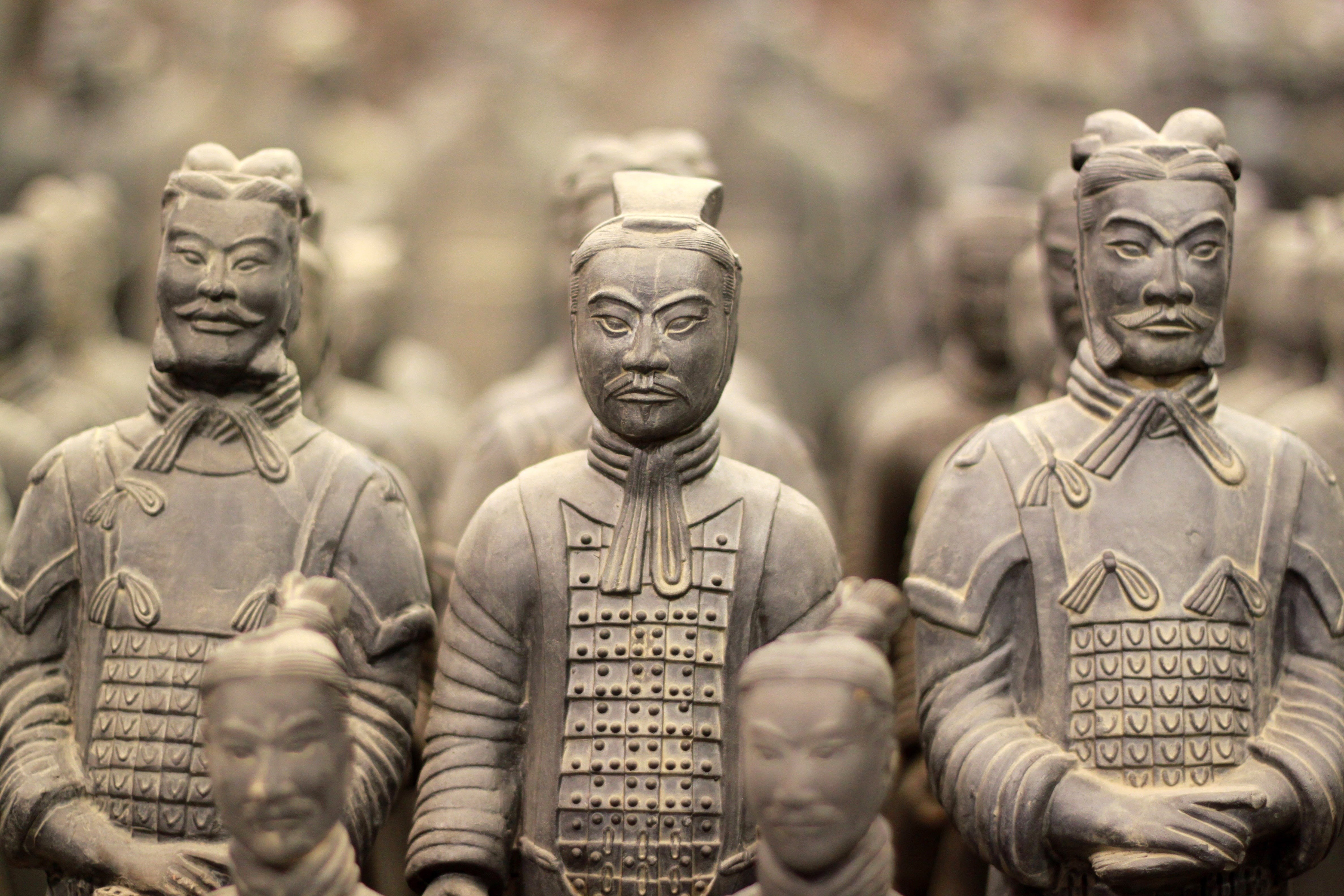 bokeh, warriors, the terracotta army, ancient, 210g.to BC, travel, closeup, famous, China, my planet, 4K, sculpture figure, XIan, blur, HD Wallpaper
