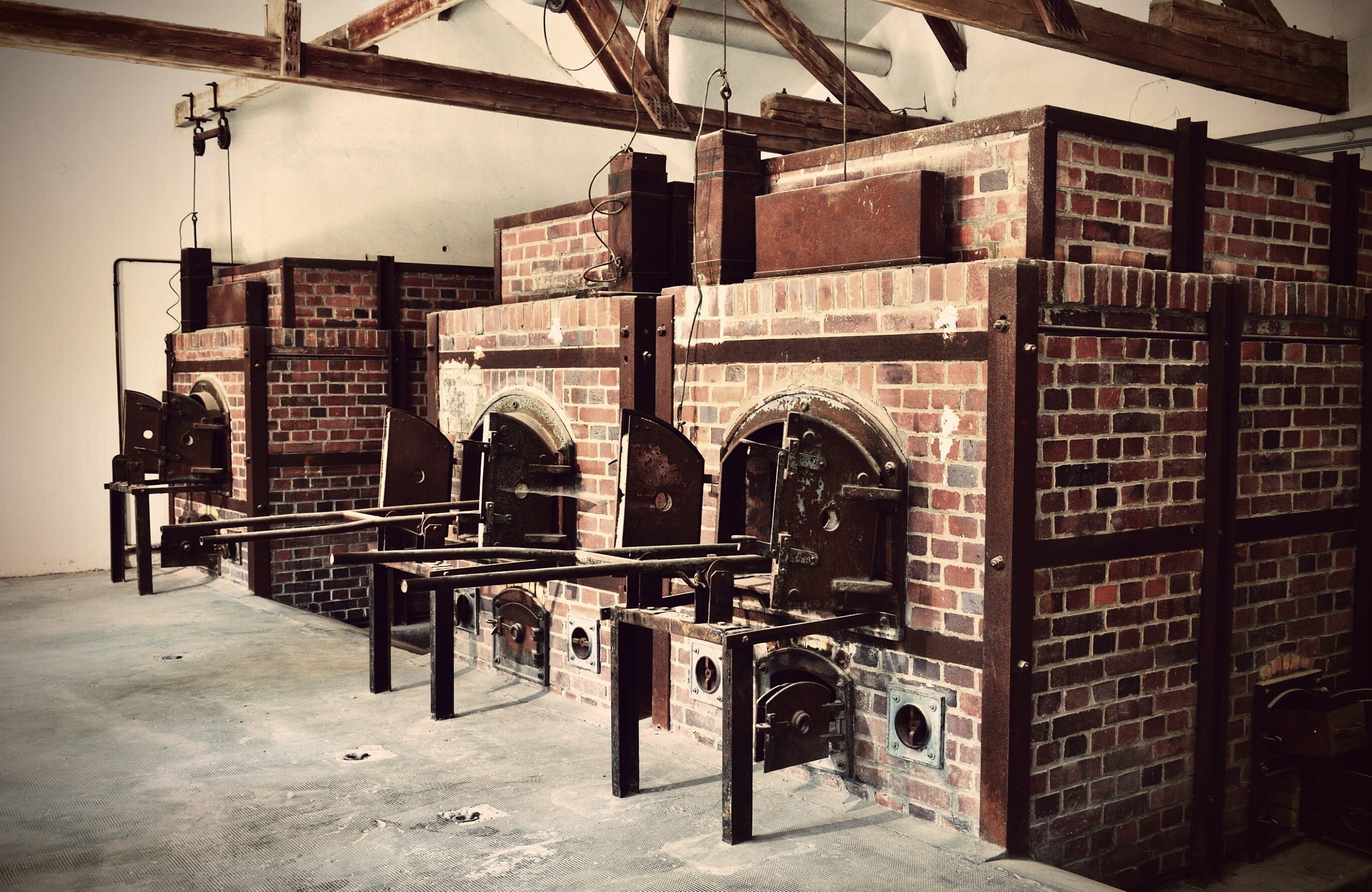 Dachau, arch, factory, death, window, built structure, machinery, abandoned, kz, Konzentrationslager, 2K, warehouse, old, architecture, crime, industry, HD Wallpaper