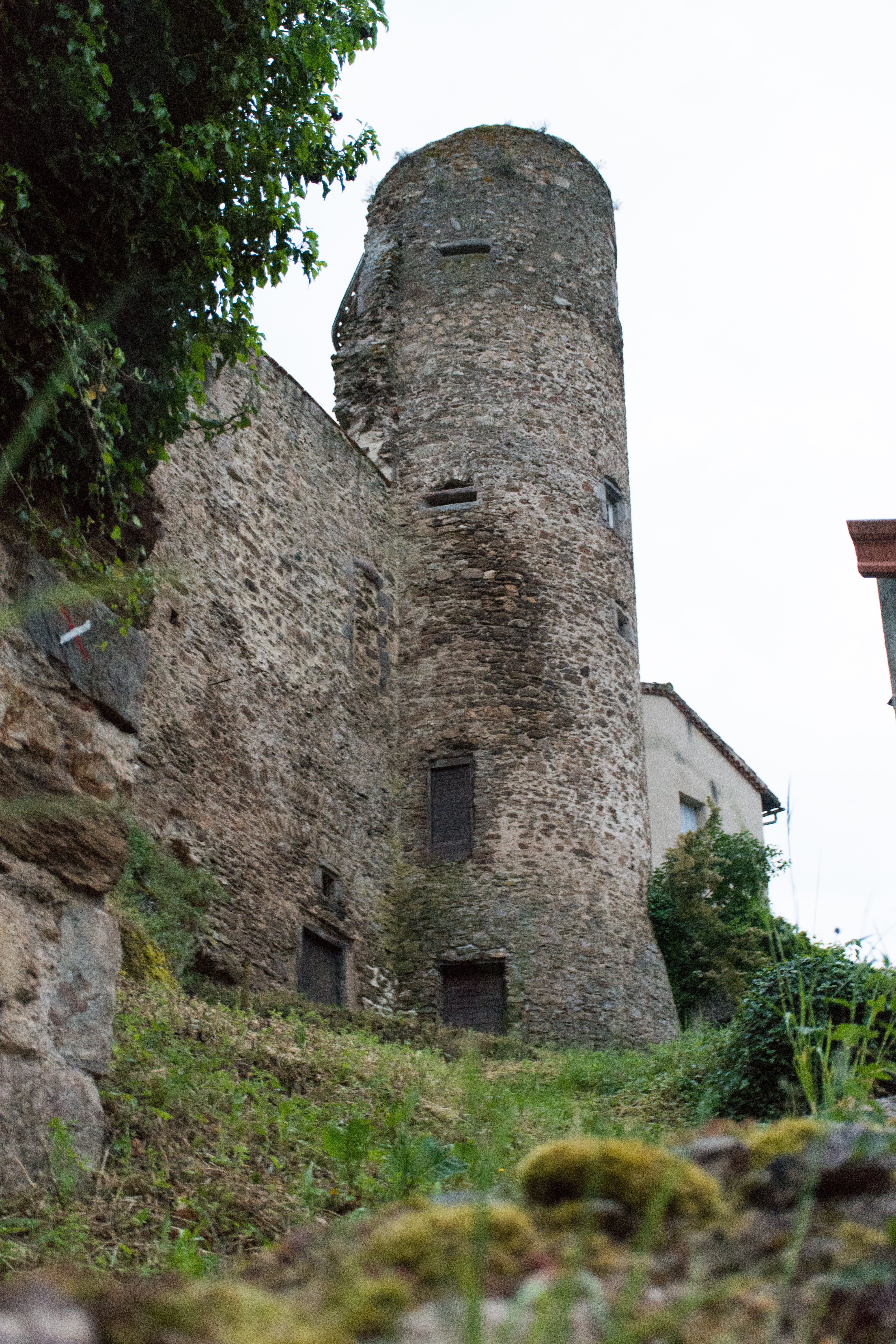 ruin, old, outdoors, ruined, auzon, nature, grass, low angle view, old ruin, built structure, building, building exterior, observation tower, watchtower, Phone HD Wallpaper