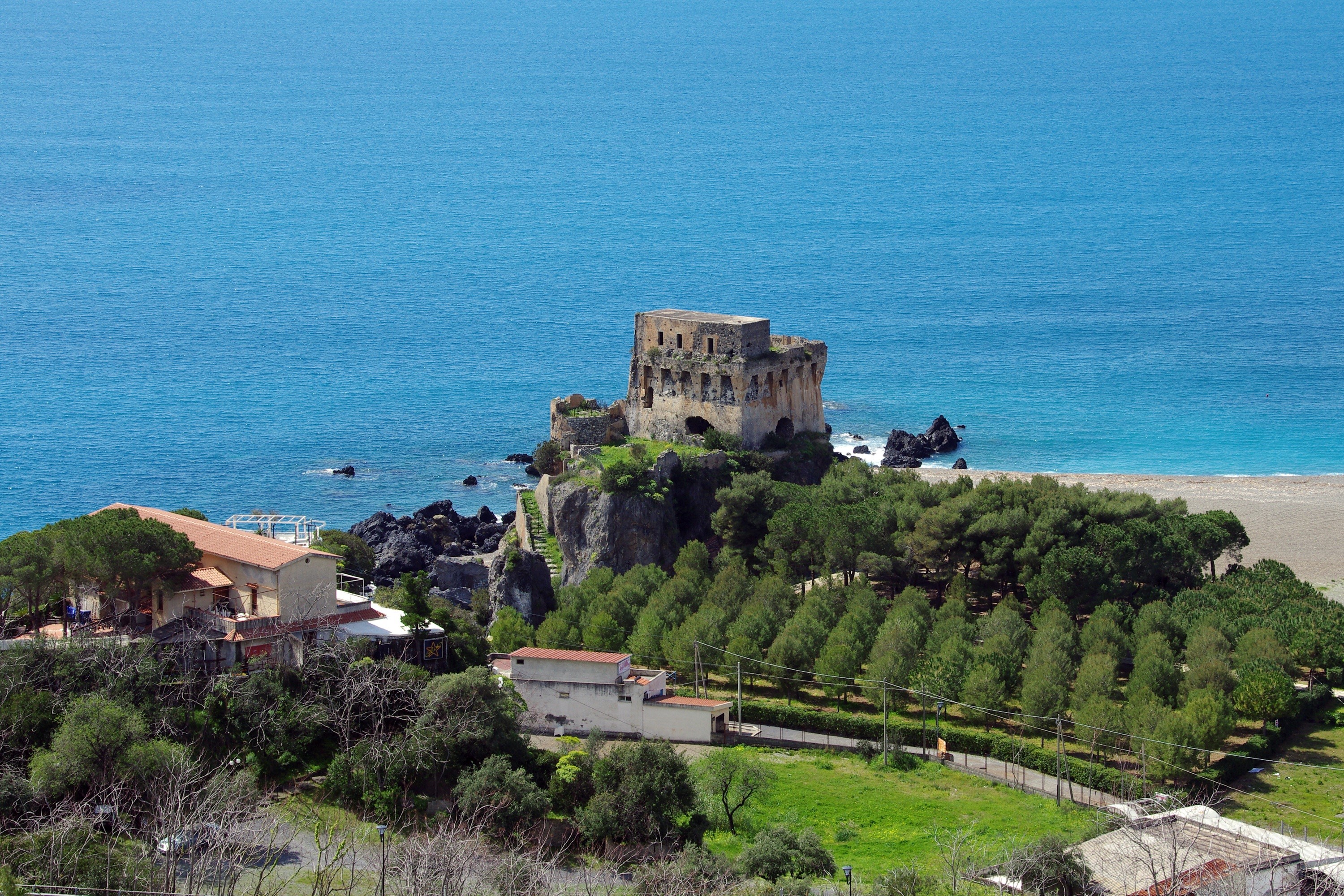 tree, castle, outdoors, no people, sky, ancient civilization, praia a mare, calabria, sea, scenics - nature, building exterior, nature, ruins, watchtower, HD Wallpaper