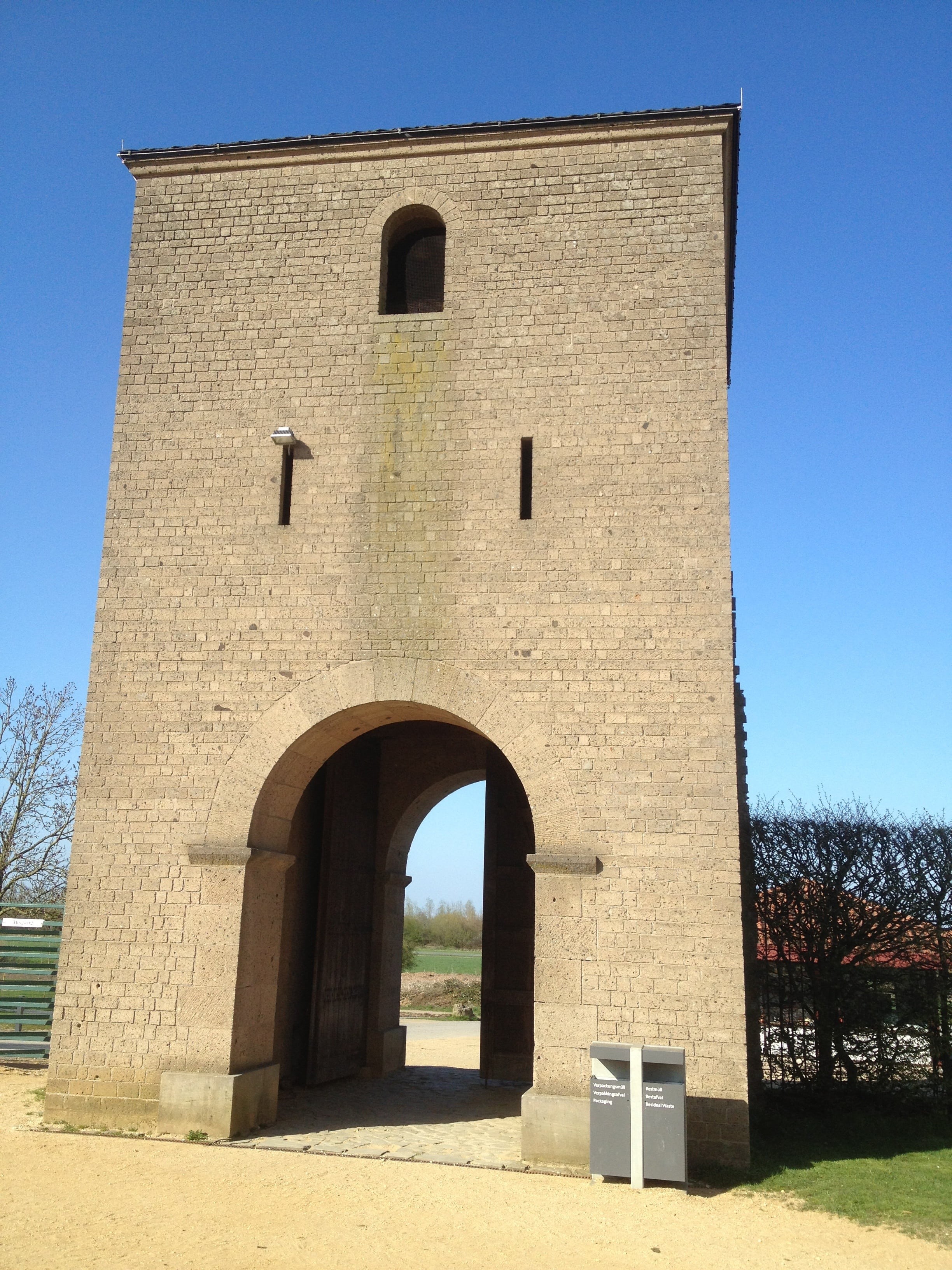 the past, sky, building, plant, building exterior, nature, day, 2K, germany, architecture, built structure, blue, watchtower, arch, sunlight, xanten, shadow, Phone HD Wallpaper