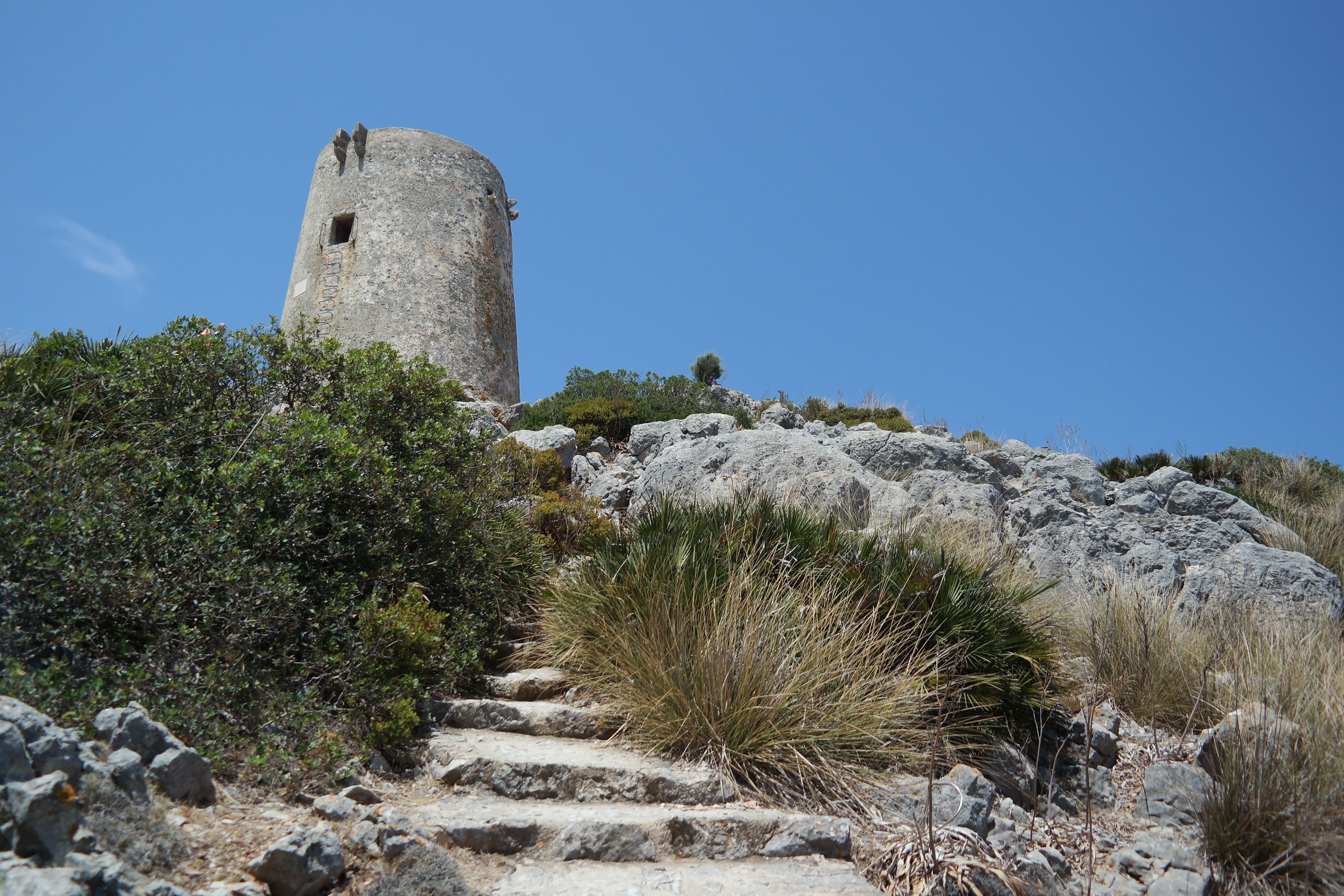 day, old, travel, sky, ruined, building exterior, watchtower, travel destinations, tower, blue, building, plant, history, land, outdoors, architecture, HD Wallpaper