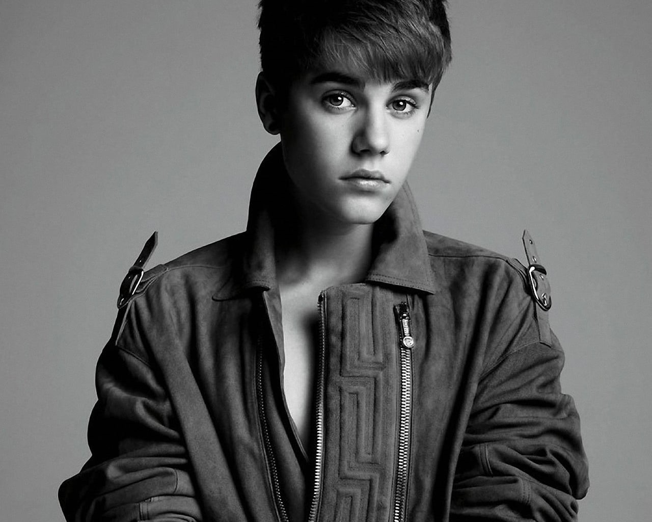 adolescence, portrait, gray background, child, beautiful, black and white jacket, elegance, gray, bieber, females, one Young Woman Only, indoors, beautiful woman, HD Wallpaper