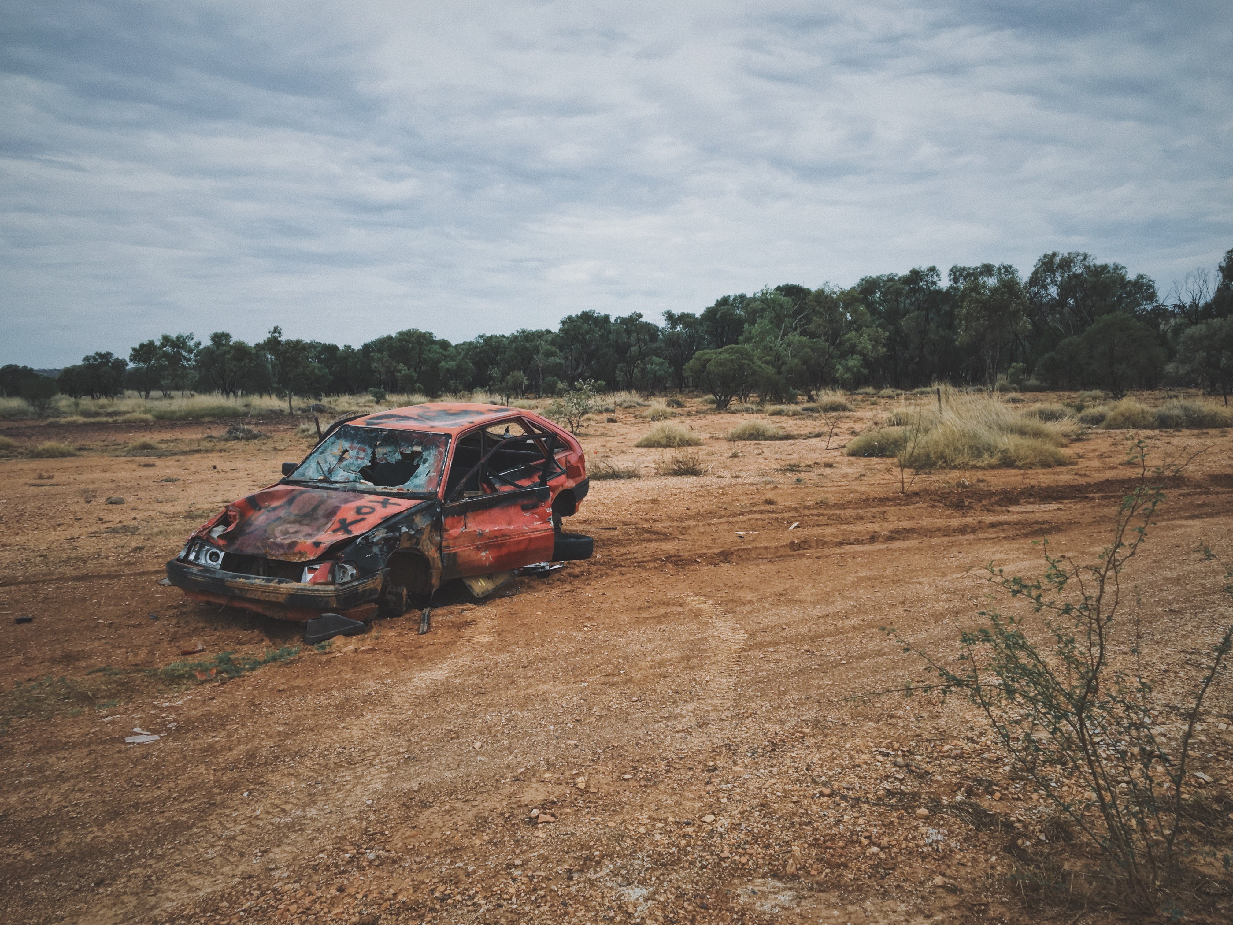 abandoned, australia, lonely, deterioration, plant, desolate, old, 4K, vandalism, environment, land, car, decline, landscape, lost, transportation, outdoors, HD Wallpaper