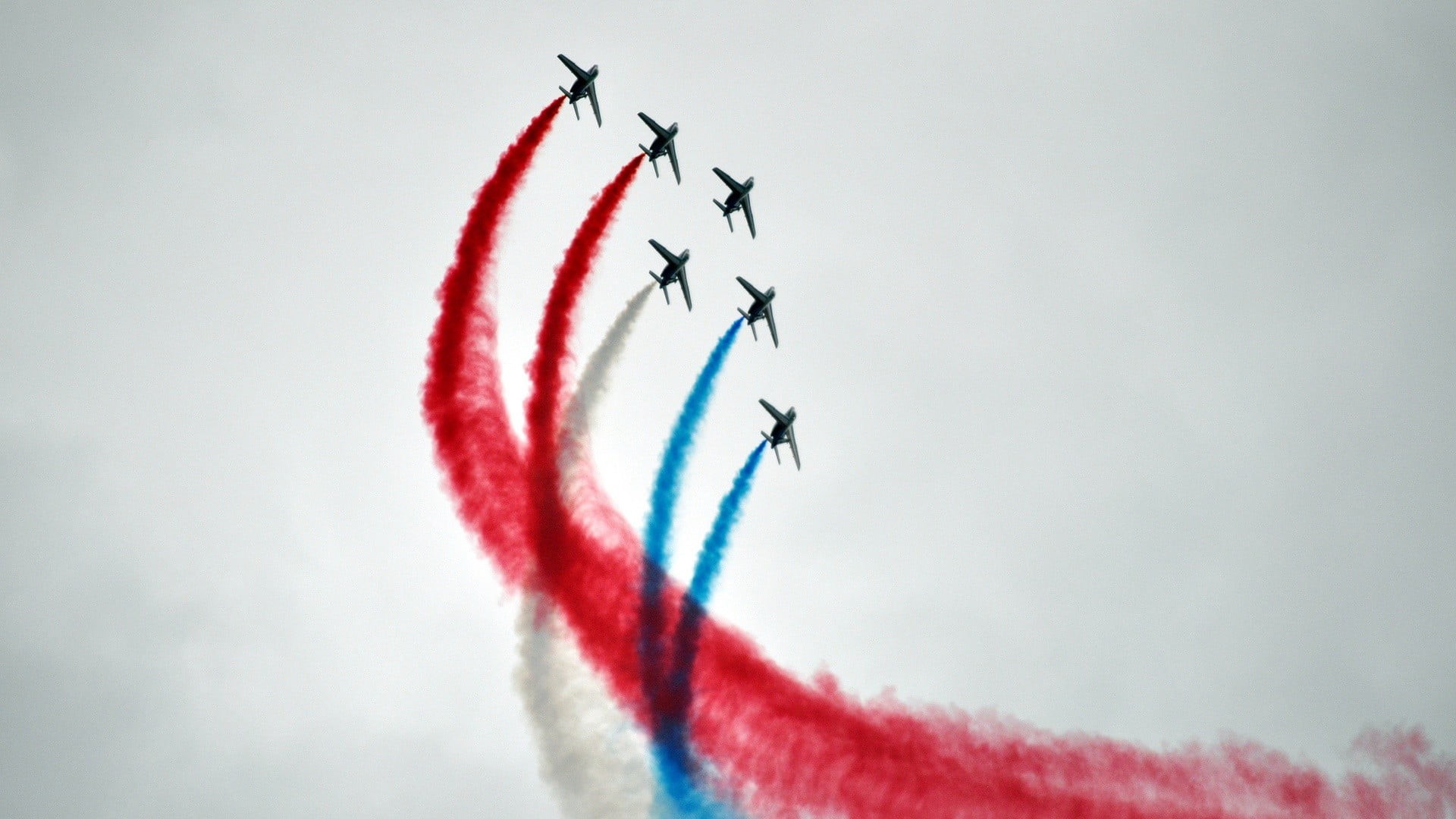 smoke - physical structure, low angle view, on the move, airshow, motion, mode of transportation, aircraft, military aircraft, plane, jet, 1080P, planes, HD Wallpaper