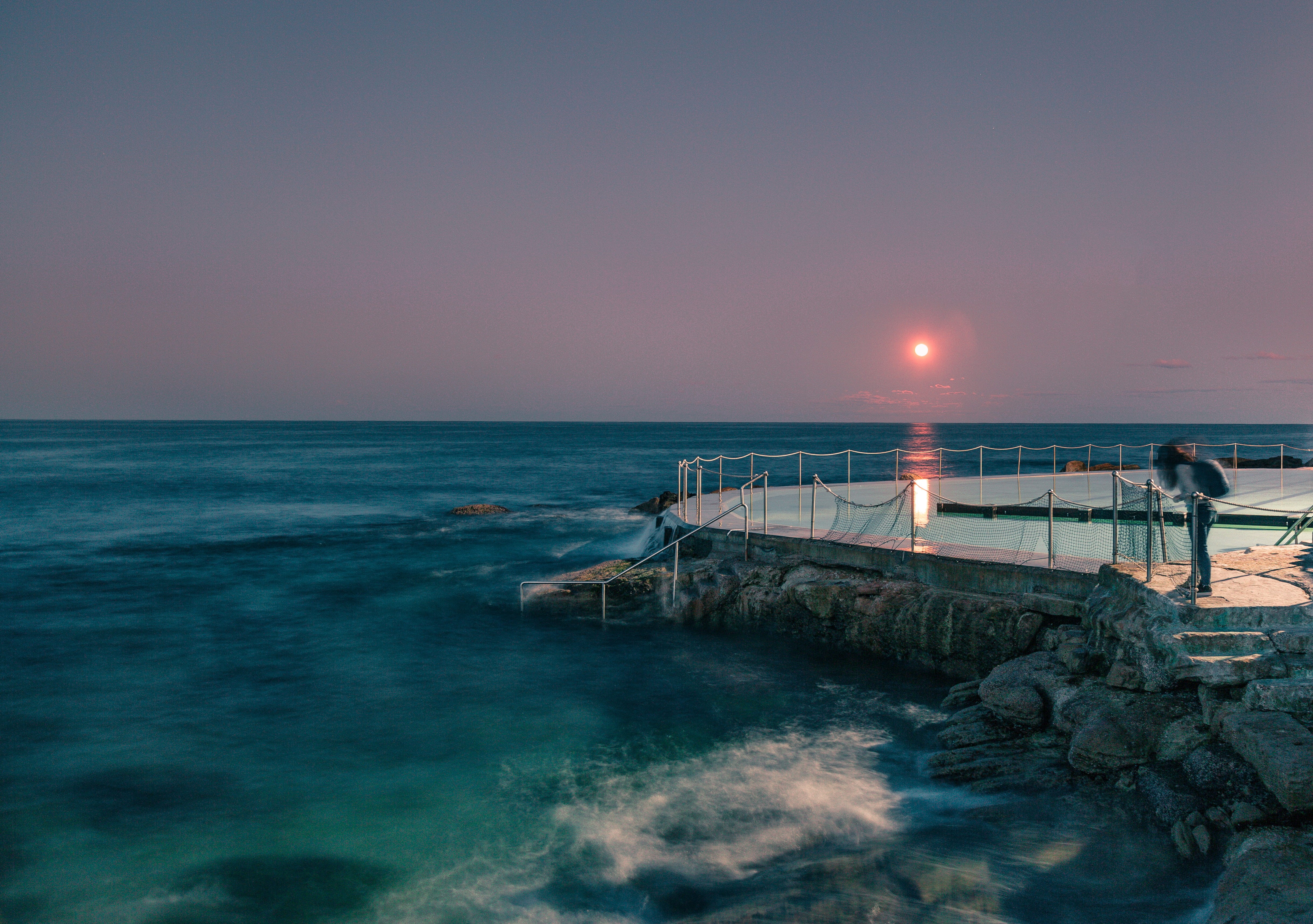 land, night, australia, motion, sydney, copy space, rock, idyllic, sky, beach, 4K, horizon over water, tranquil scene, horizon, fullmoon, moon, silver, HD Wallpaper