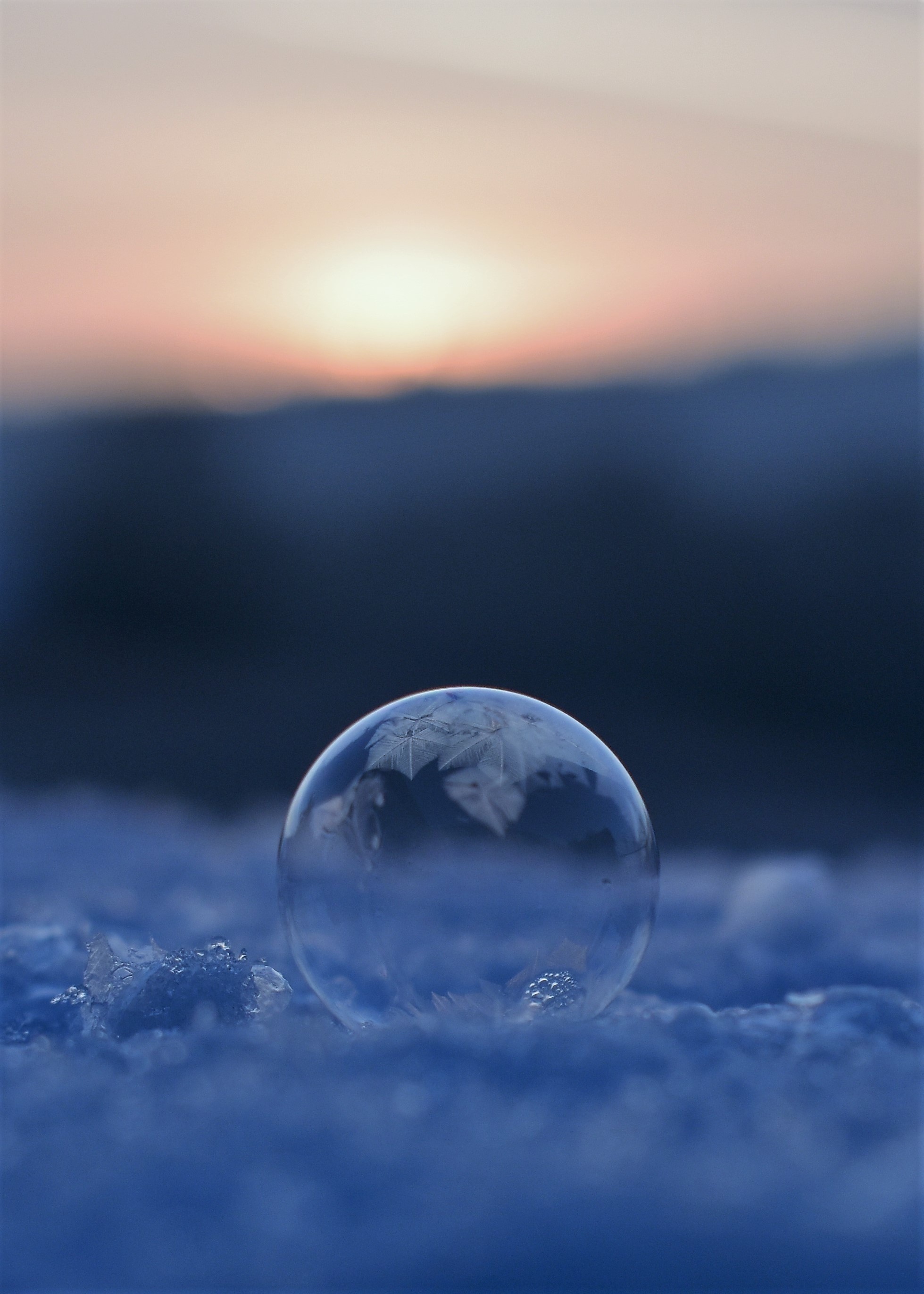 frozen, winter magic, sunset, selective focus, sunrise, transparent, sky, back light, close-up, hardest, no people, icy, reflection, outdoors, day, spherical, Phone HD Wallpaper