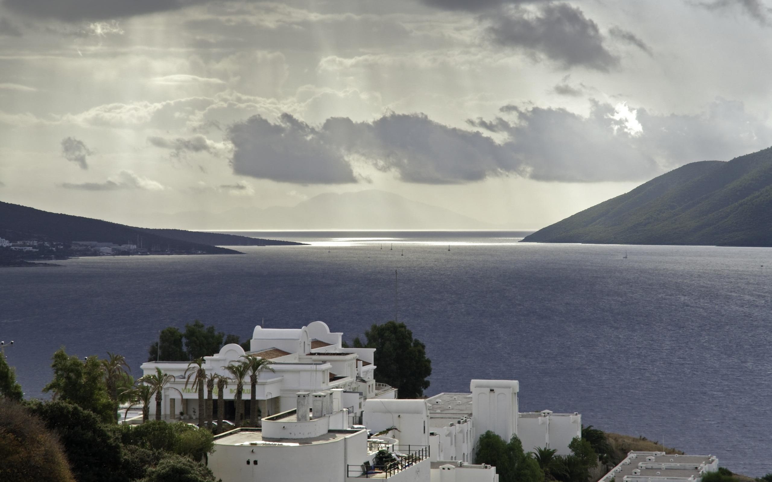 nature, coastline, beaches, 2K, beautiful, house, clouds, boats, ocean, bodrum, 3d and abstract, HD Wallpaper