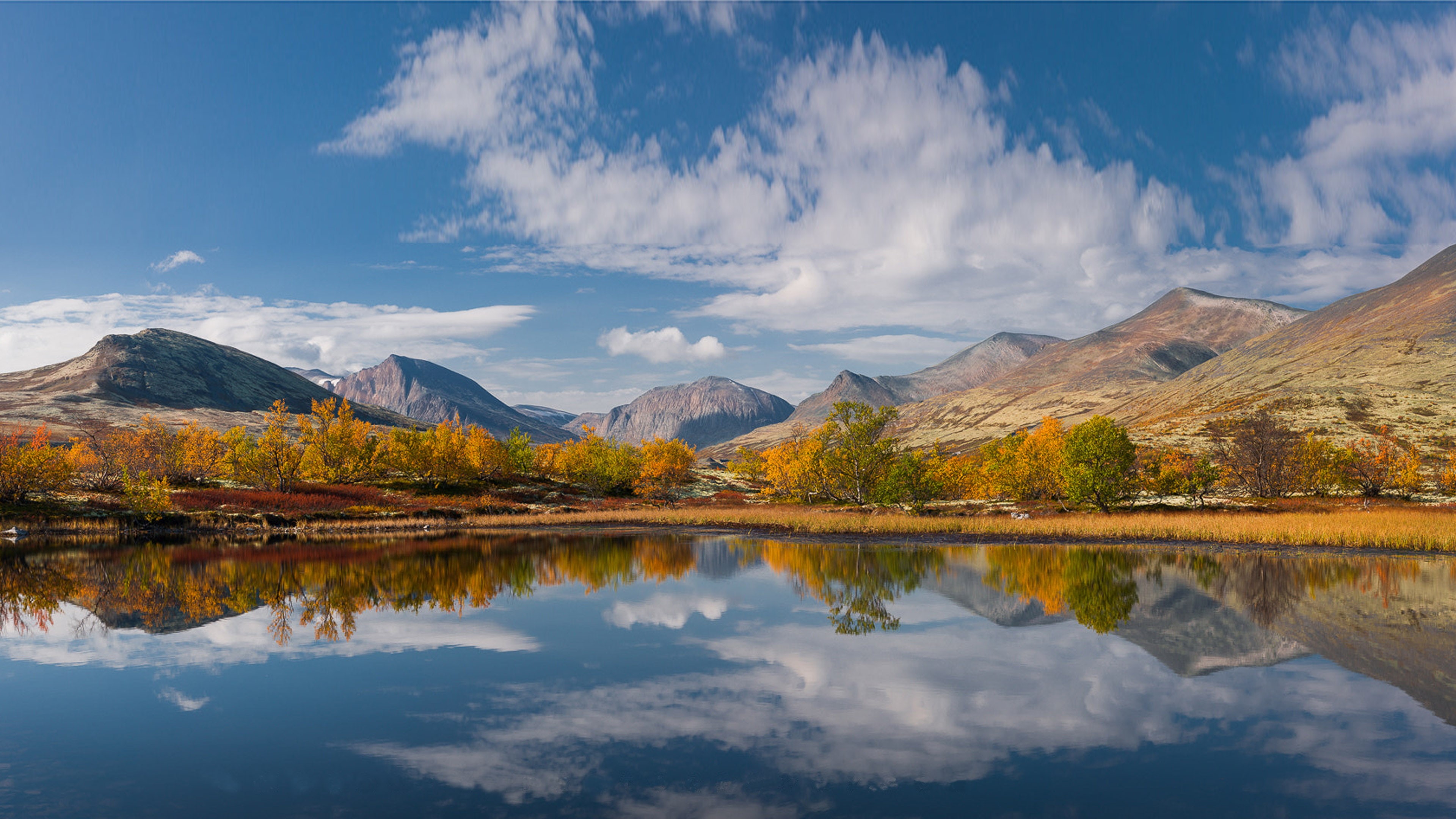 icy, park, desktop, norway, lake, d, landscape, reflections, national, 4K, hd, mountains, autumn, rondane, r, len, water, HD Wallpaper