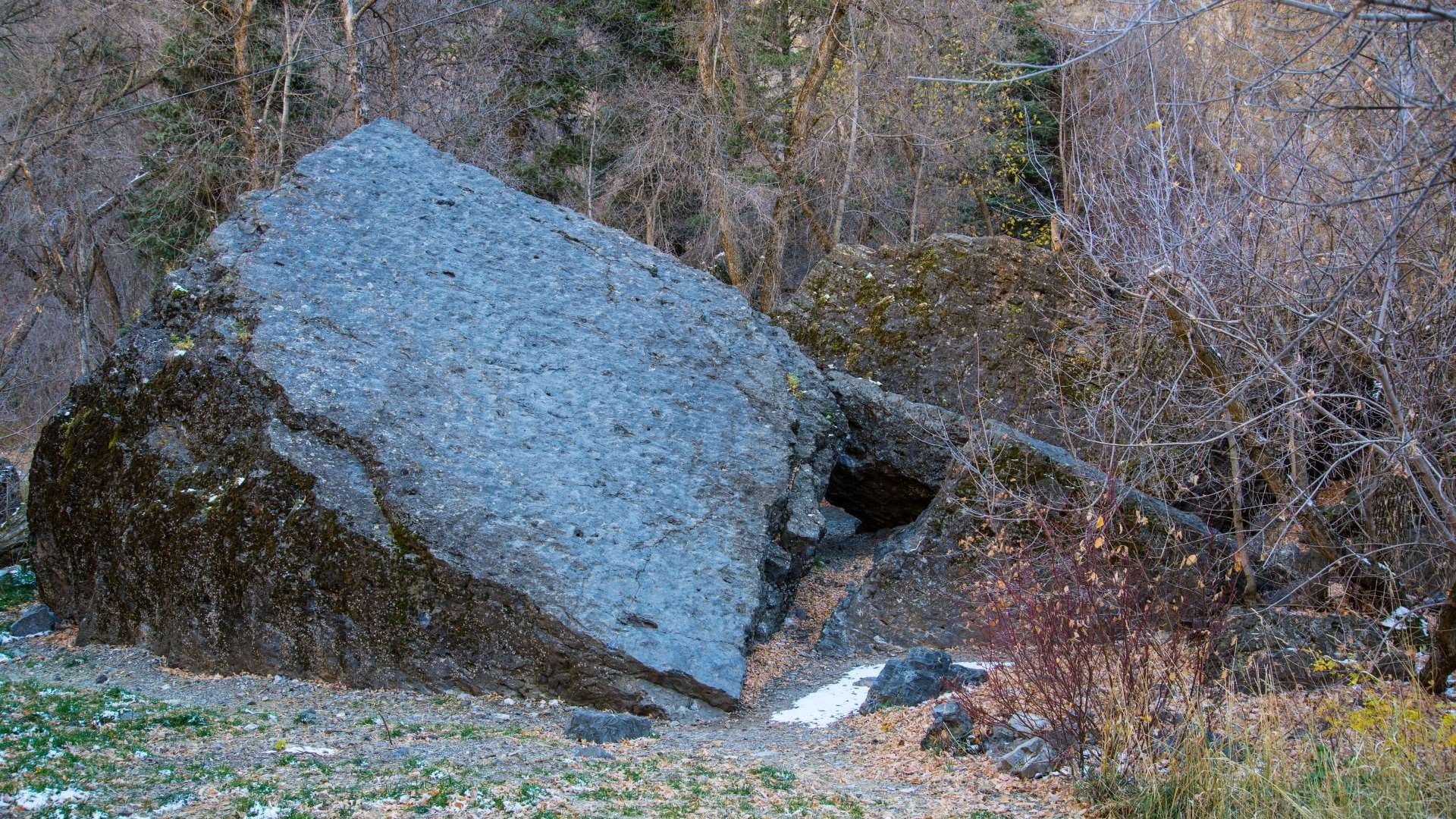 water, scenics - nature, beauty in nature, forest, granite boulder rests among the trees, rock - object, no people, remote, tree, 1080P, idyllic, tranquil scene, HD Wallpaper