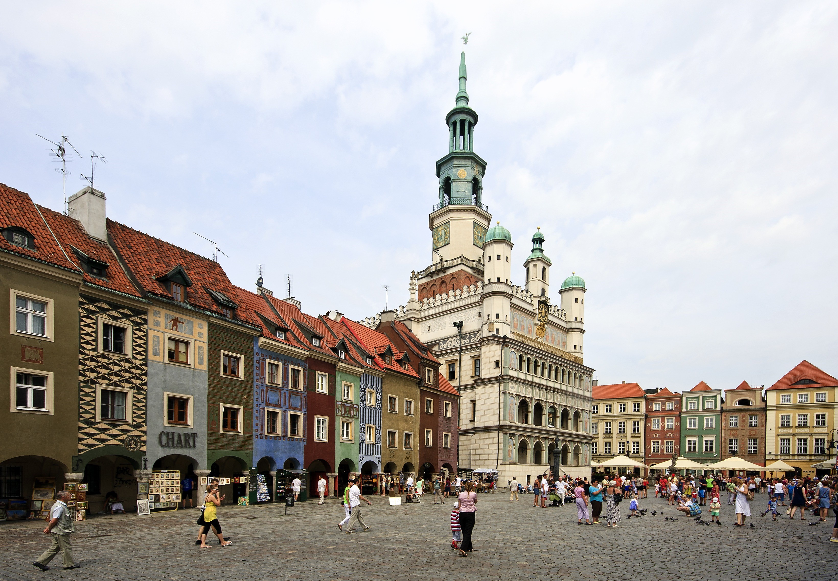 market square, concrete, tourist, building, europe, town Square, women, day, nature, group of people, town, men, real people, lifestyles, poland, famous Place, HD Wallpaper