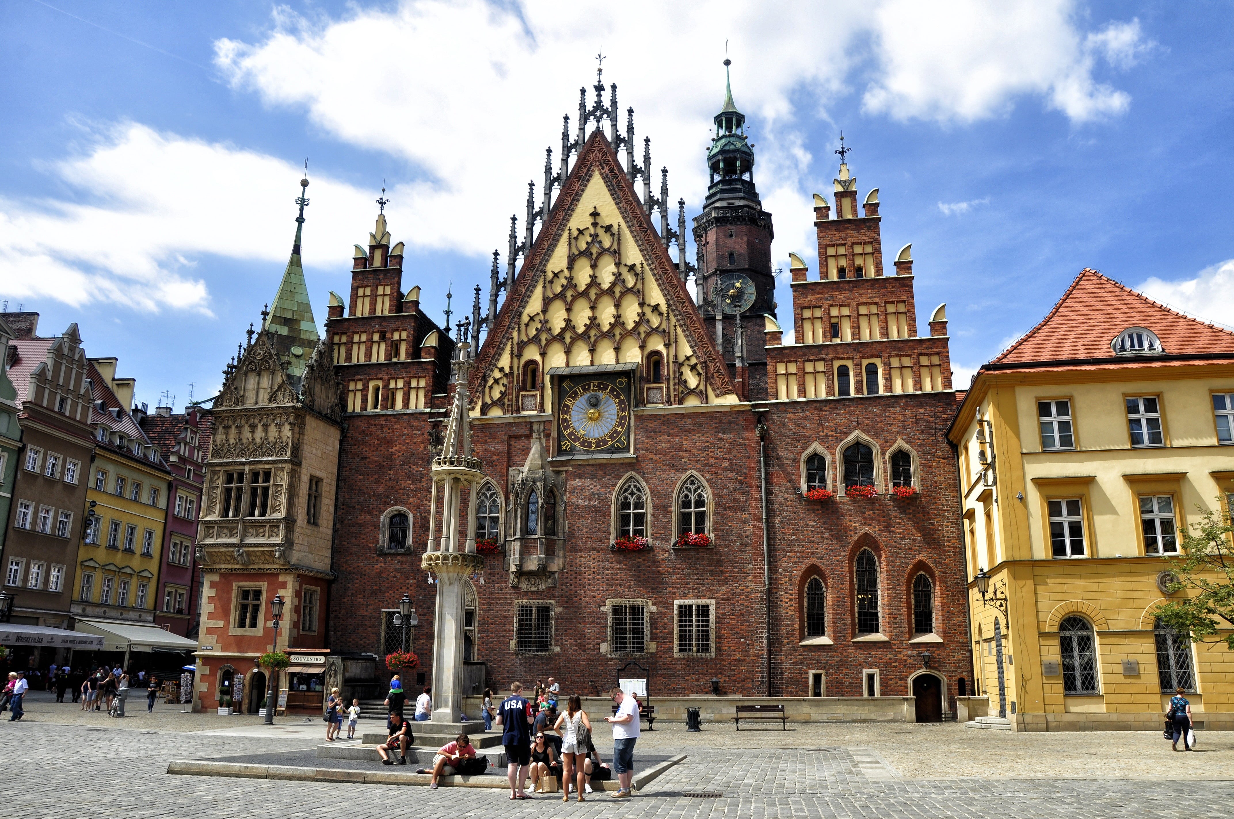 the market, brown, religion, tourism, poland, crowd, the city centre, history, architecture, famous Place, the town hall, façades, the past, built Structure, HD Wallpaper