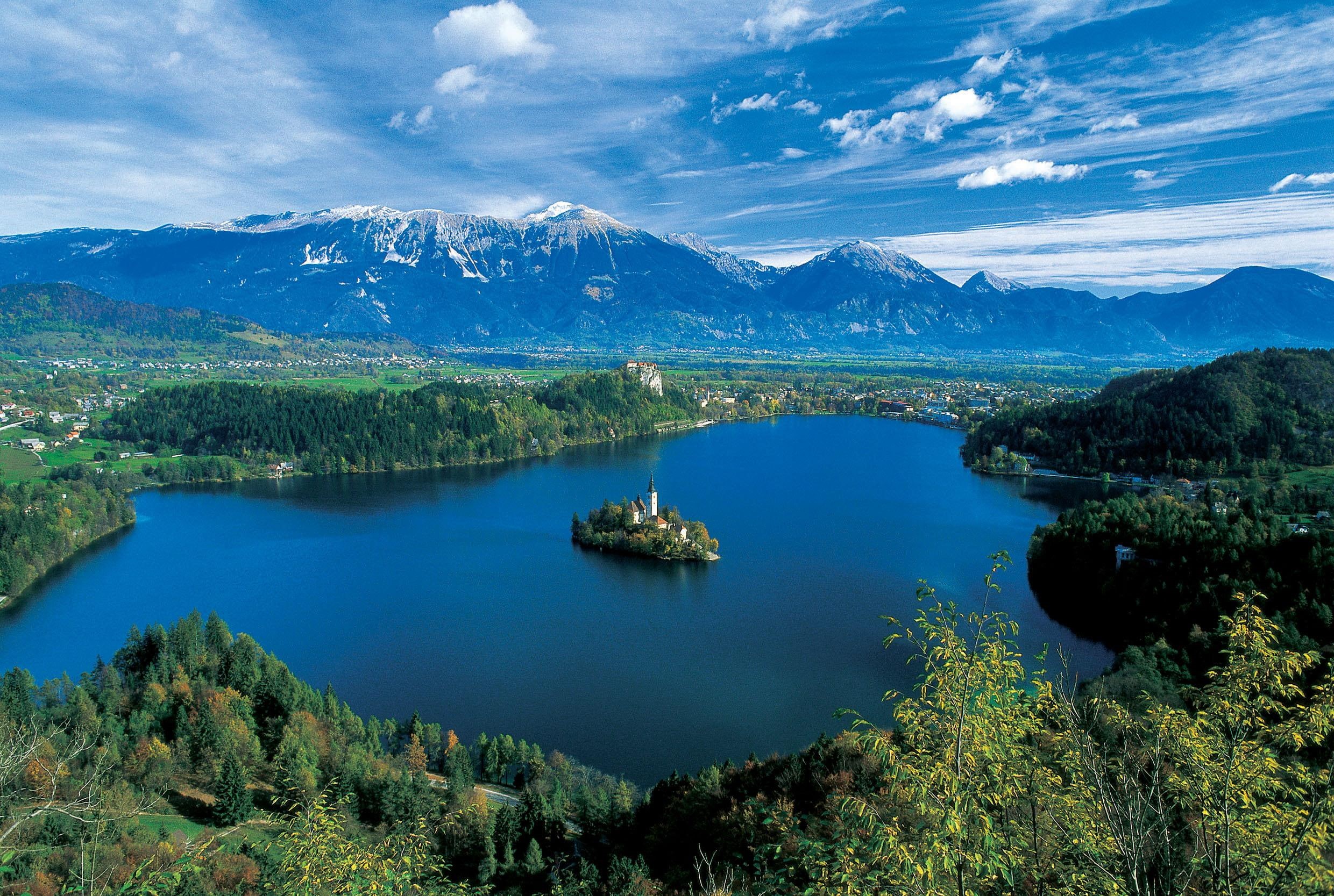 mountains, valley, 1080P, lakes, towns, island, bled, clouds, lake, nature, beautiful, 3d and abstract, blue, HD Wallpaper