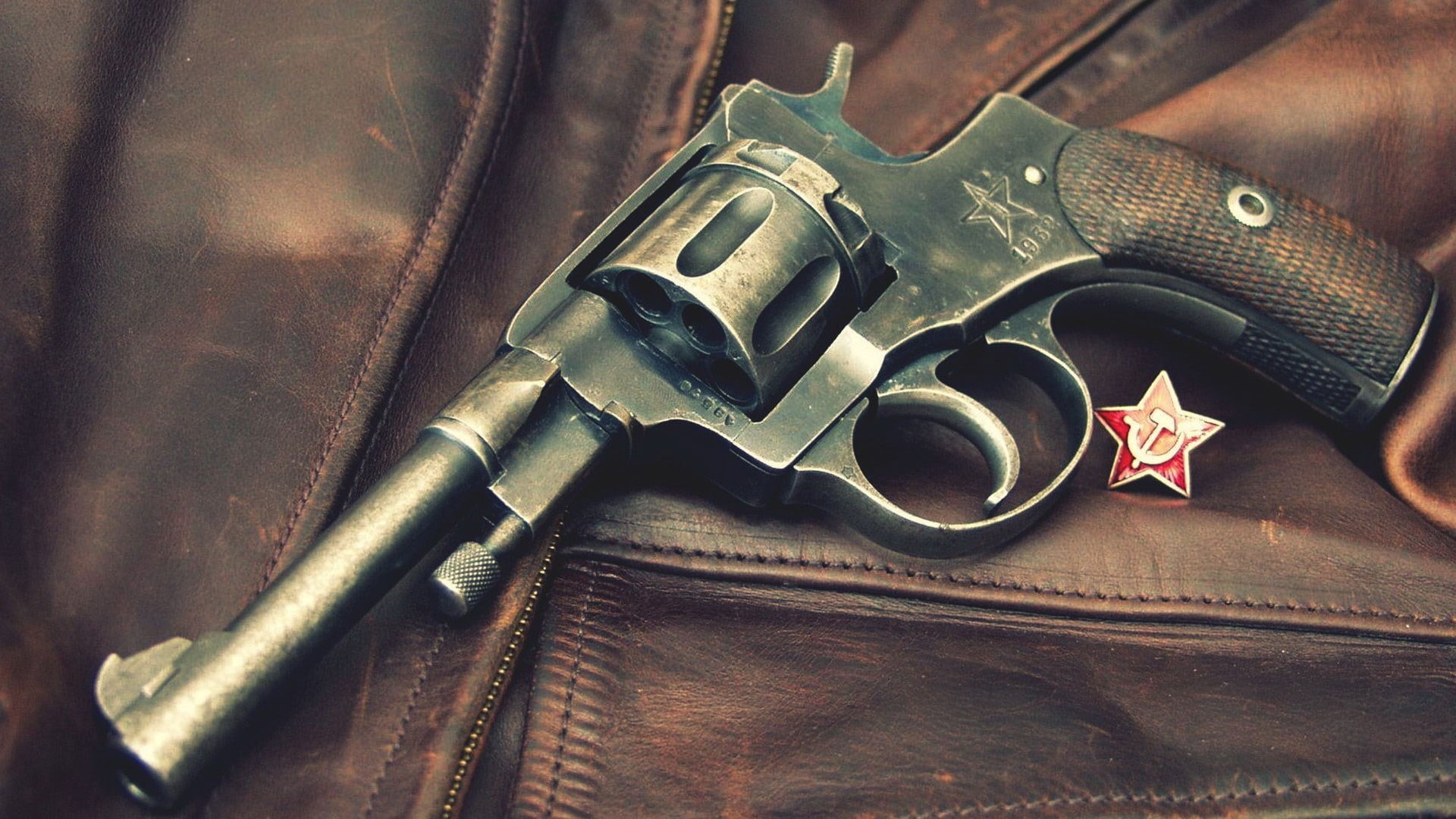 1080P, gun, USSR, communism, revolver, hammer and sickle, HD Wallpaper