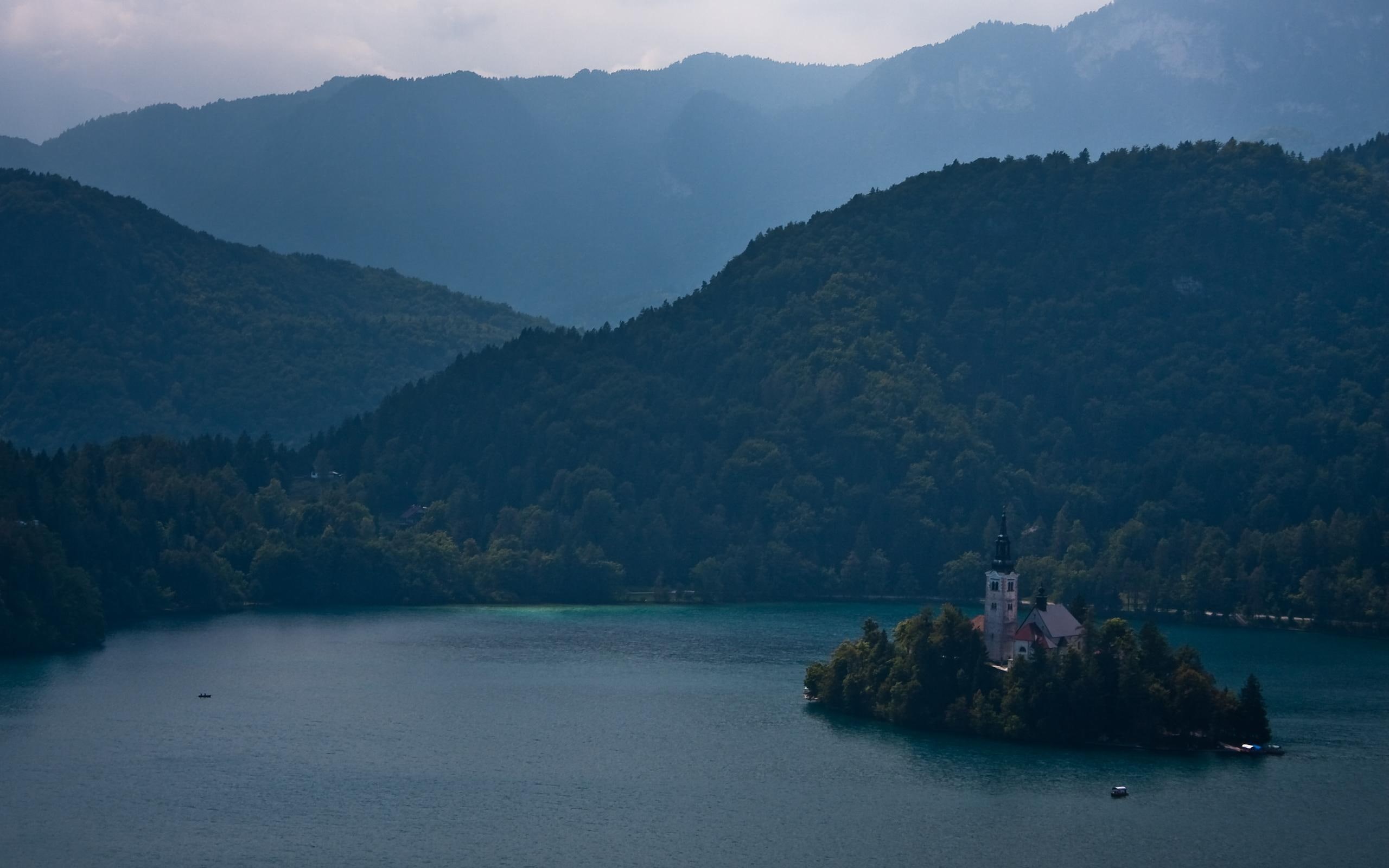 mountains, impression, 2K, nature, church, morning, 3d and abstract, forests, lake, boats, island, beautiful, bled, HD Wallpaper