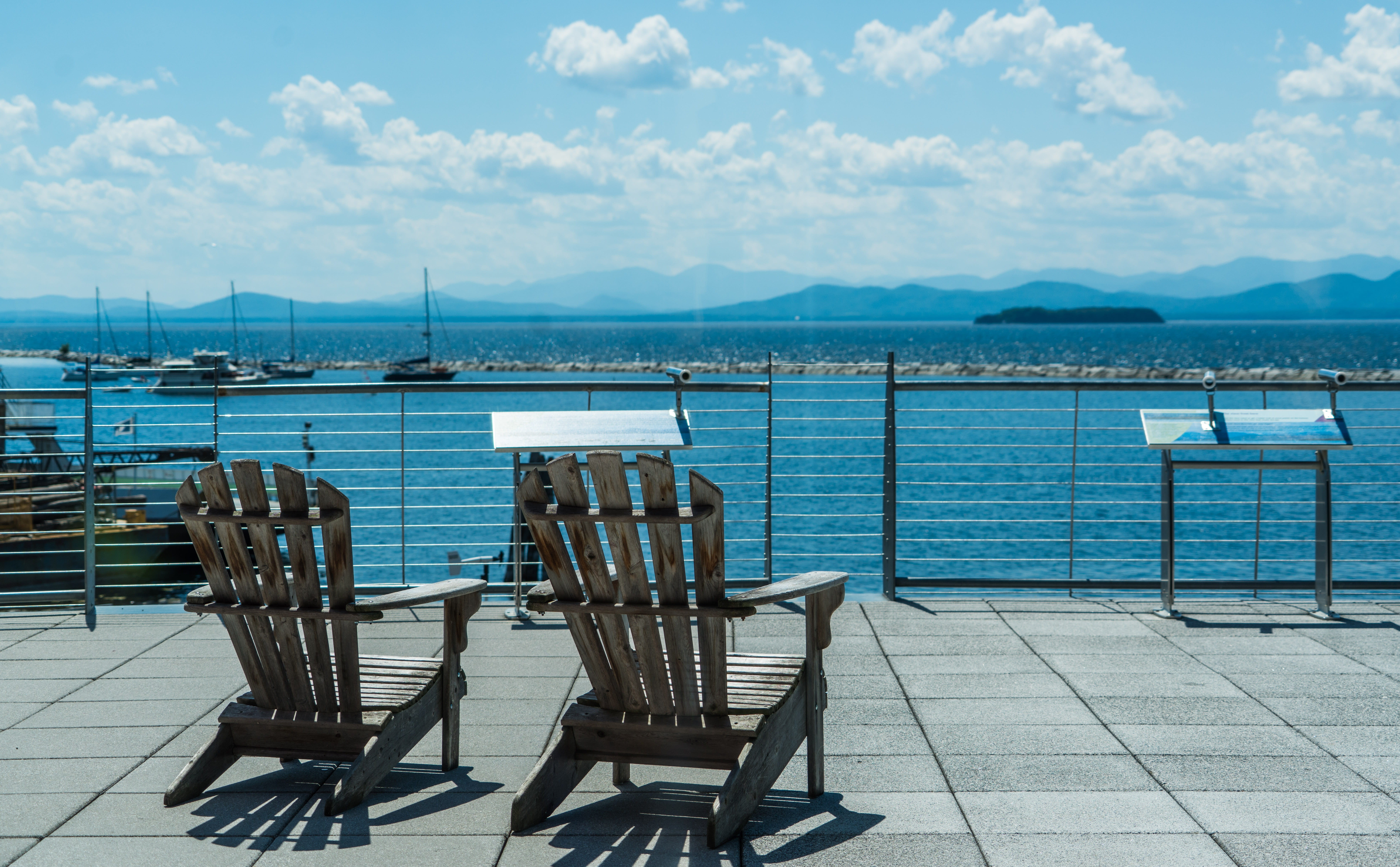 absence, nature, chair, no People, water, beach, scenery, beauty in nature, Burlington, table, outdoors, tranquility, travel, new, vt, sky, mountains, tourism, HD Wallpaper