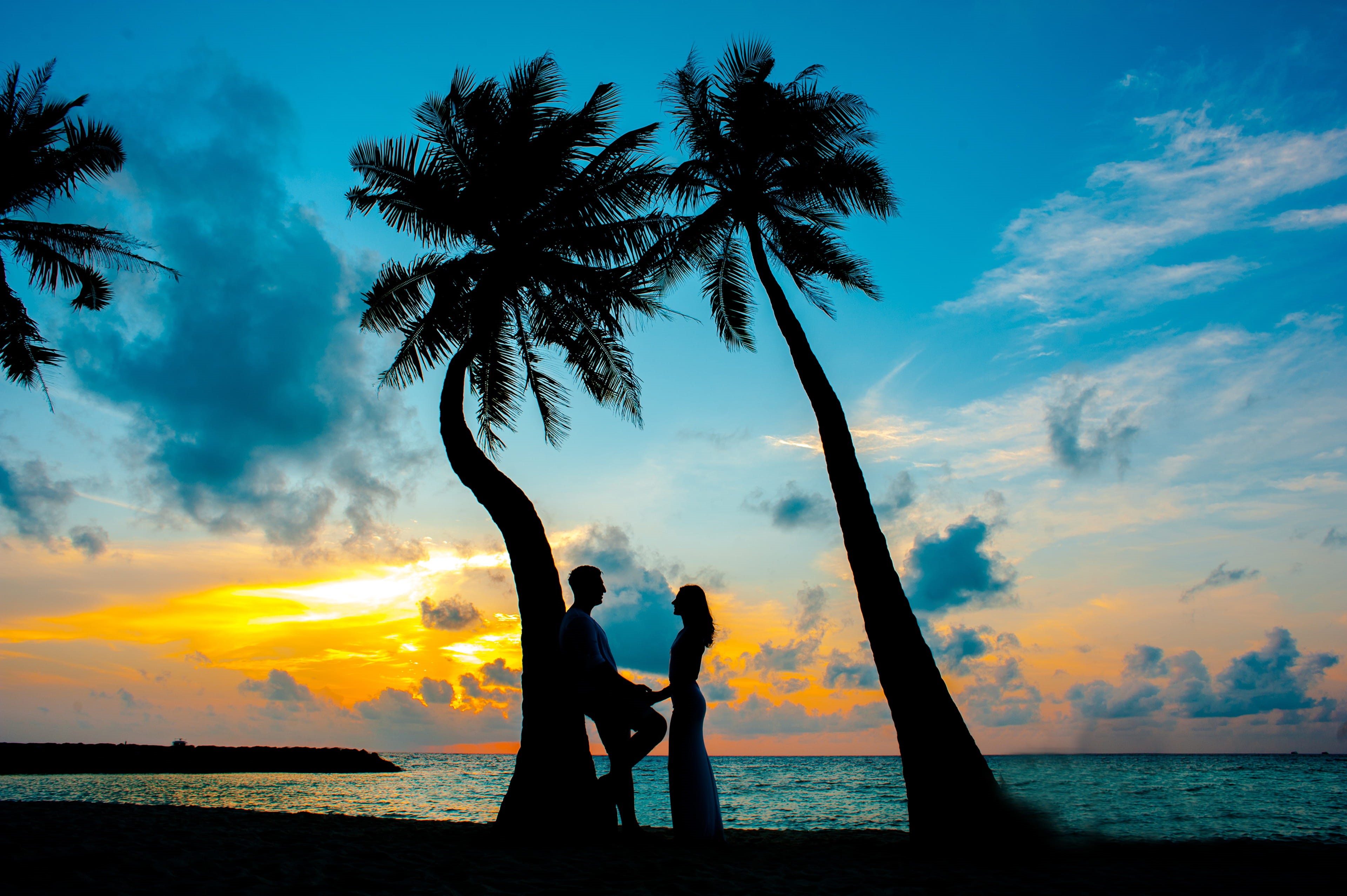 scenics - nature, dawn, men, tropical climate, backlit, water, sunrise, beauty in nature, honeymoon, son, couple, evening, relaxation, photo, seascape, HD Wallpaper