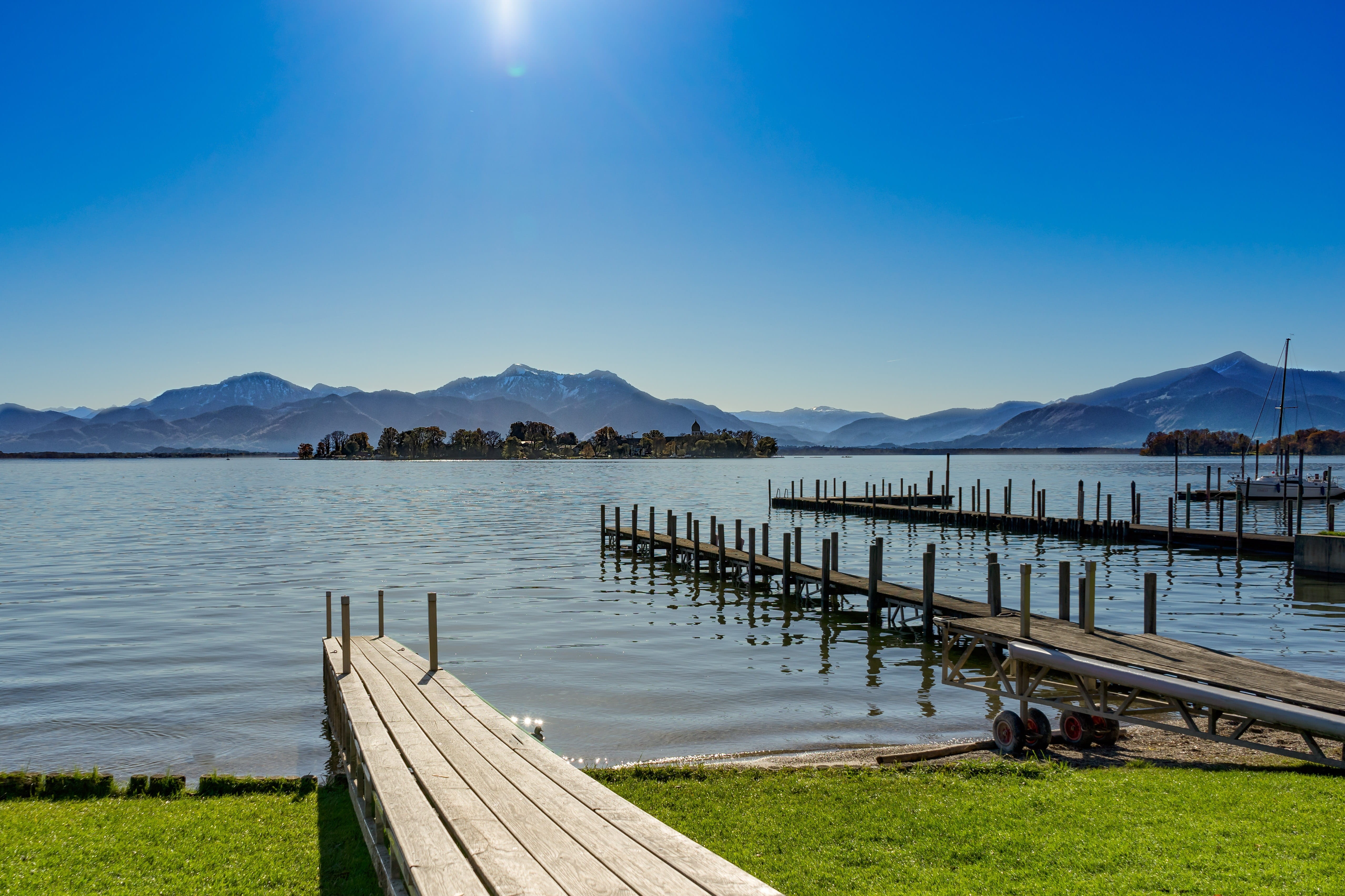 nature, day, Bavaria, wood - material, chiemsee, Mountains, clear sky, sky, holiday, vacation landscape, ladies island, View, wooden post, landscape, mountain, HD Wallpaper