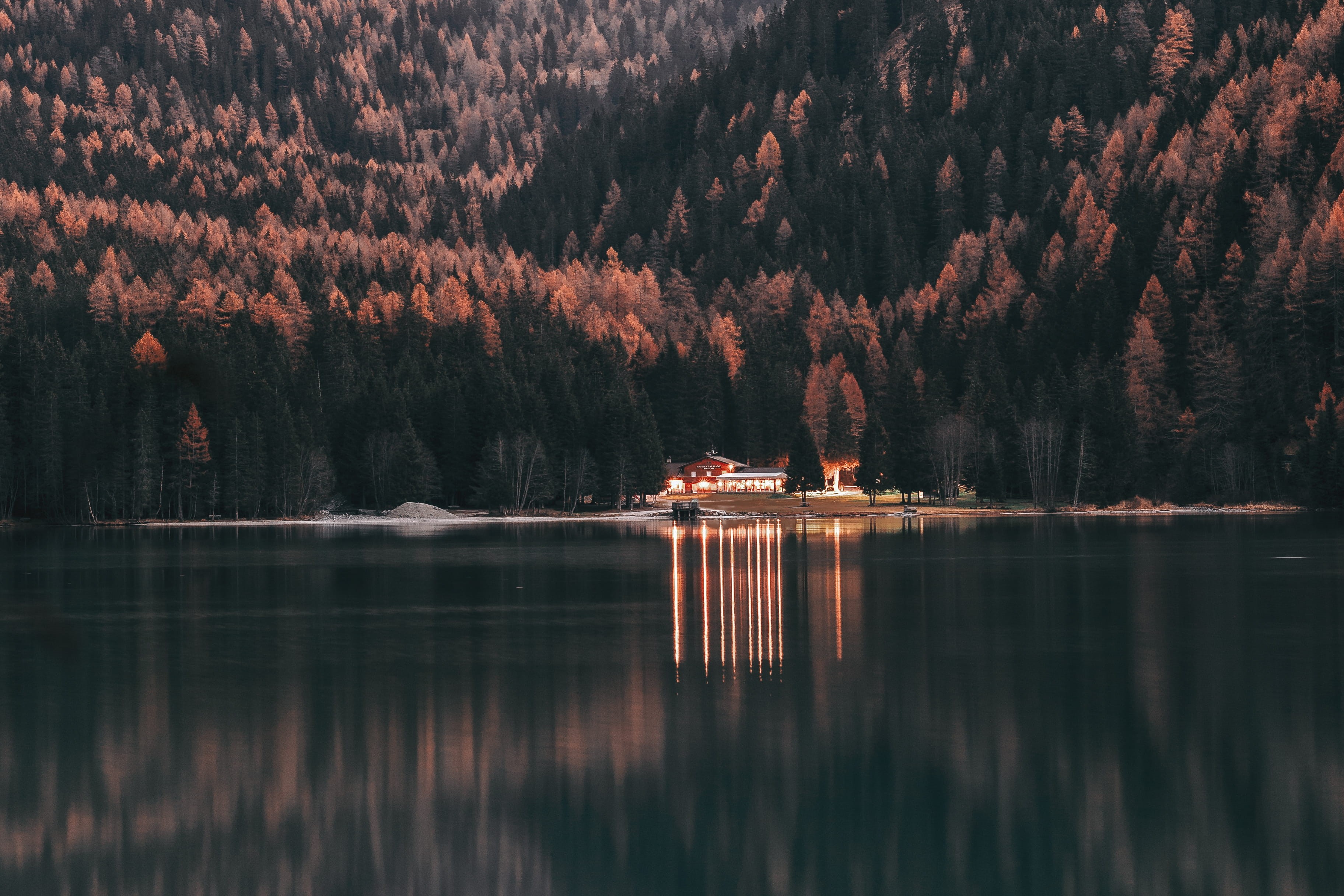 idyllic, no people, land, reflection, body, scenic, plant, tranquility, calm, landscape, beauty in nature, tranquil scene, growth, photography, house, waterfront, HD Wallpaper