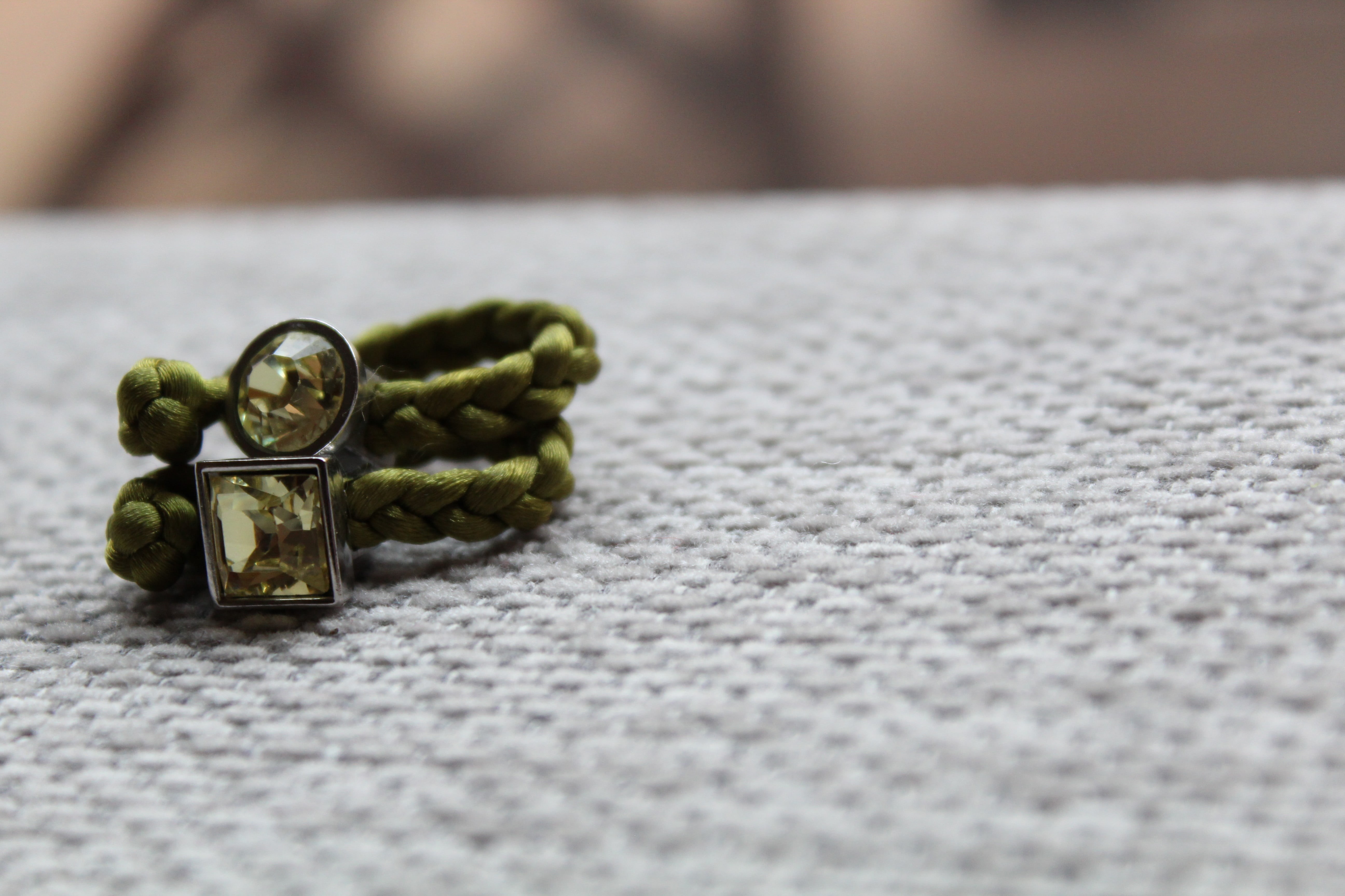 gold, luxury, single Object, decoration, focus on foreground, gift, tilt shift, no people, still life, craft, 5K, bracelets, close-up, elegance, religion, HD Wallpaper