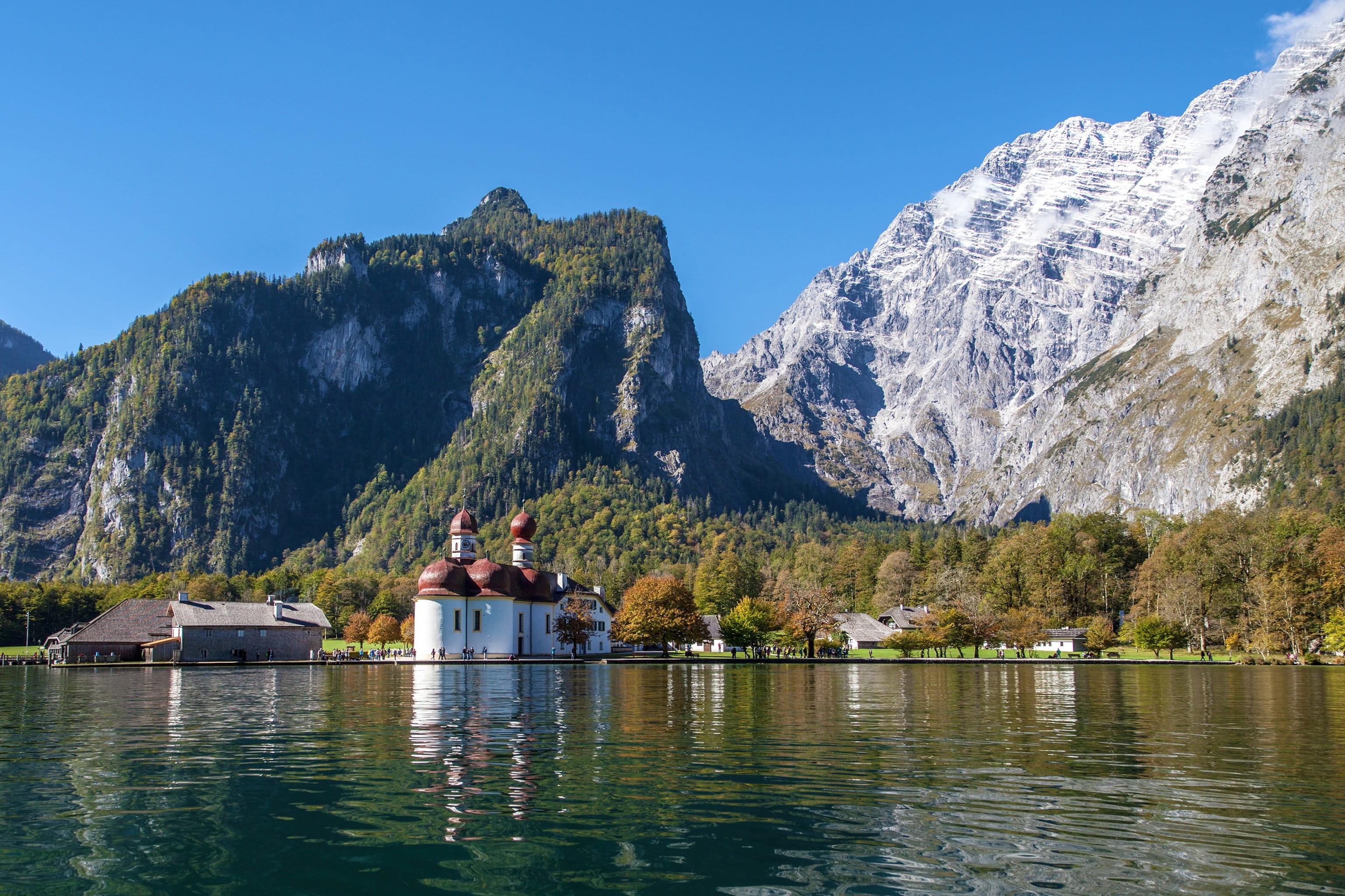 building exterior, beauty in nature, 2K, berchtesgaden, kings lake, nature, mountain, clear sky, koenigssee, lake, two people, outdoors, waterfront, architecture, HD Wallpaper