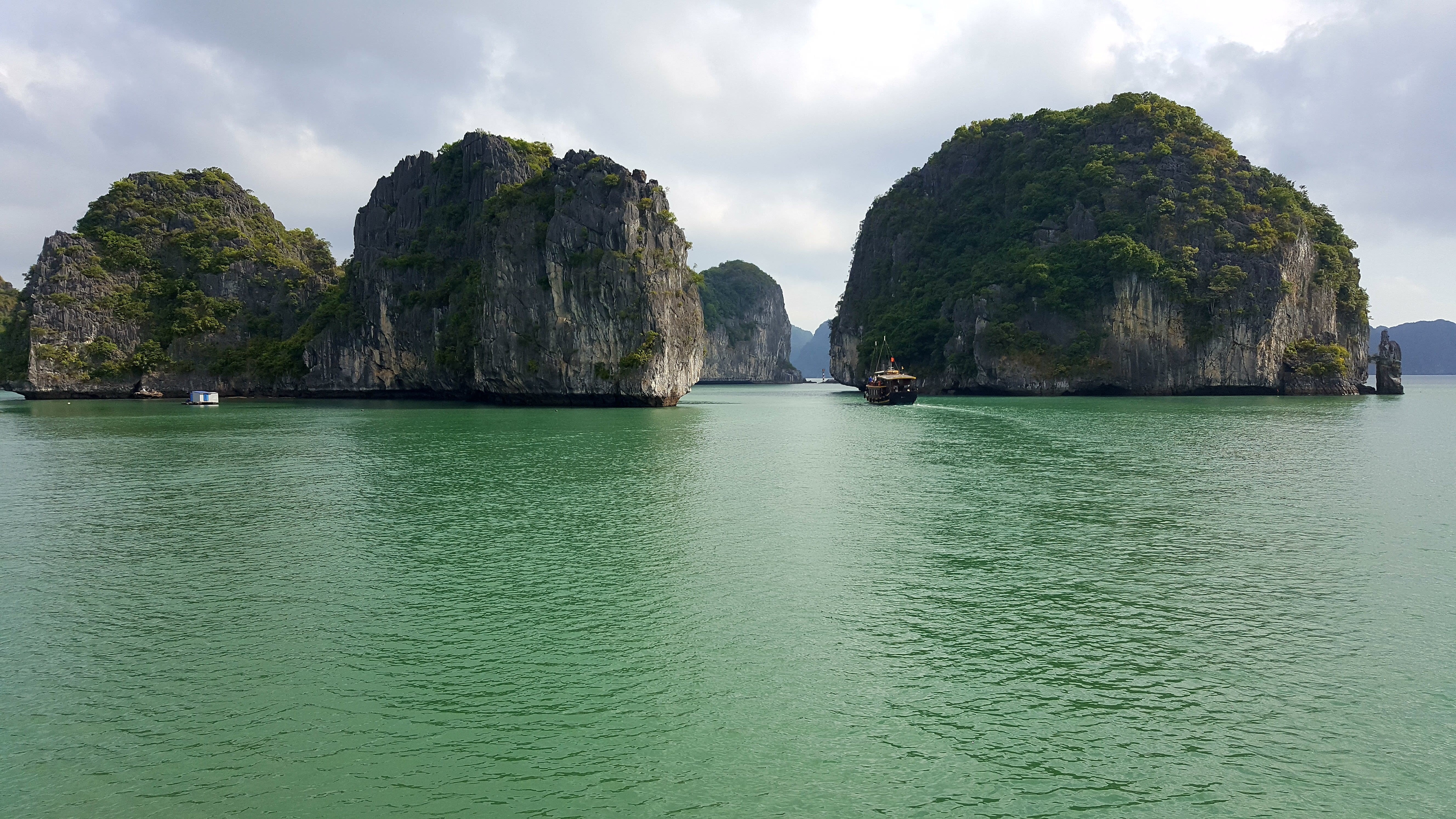 rock - object, travel, bay, tourism, solid, nature, Viet Nam, sea, rocks, lagoon, tranquil scene, tranquility, turquoise colored, trip, beauty in nature, HD Wallpaper