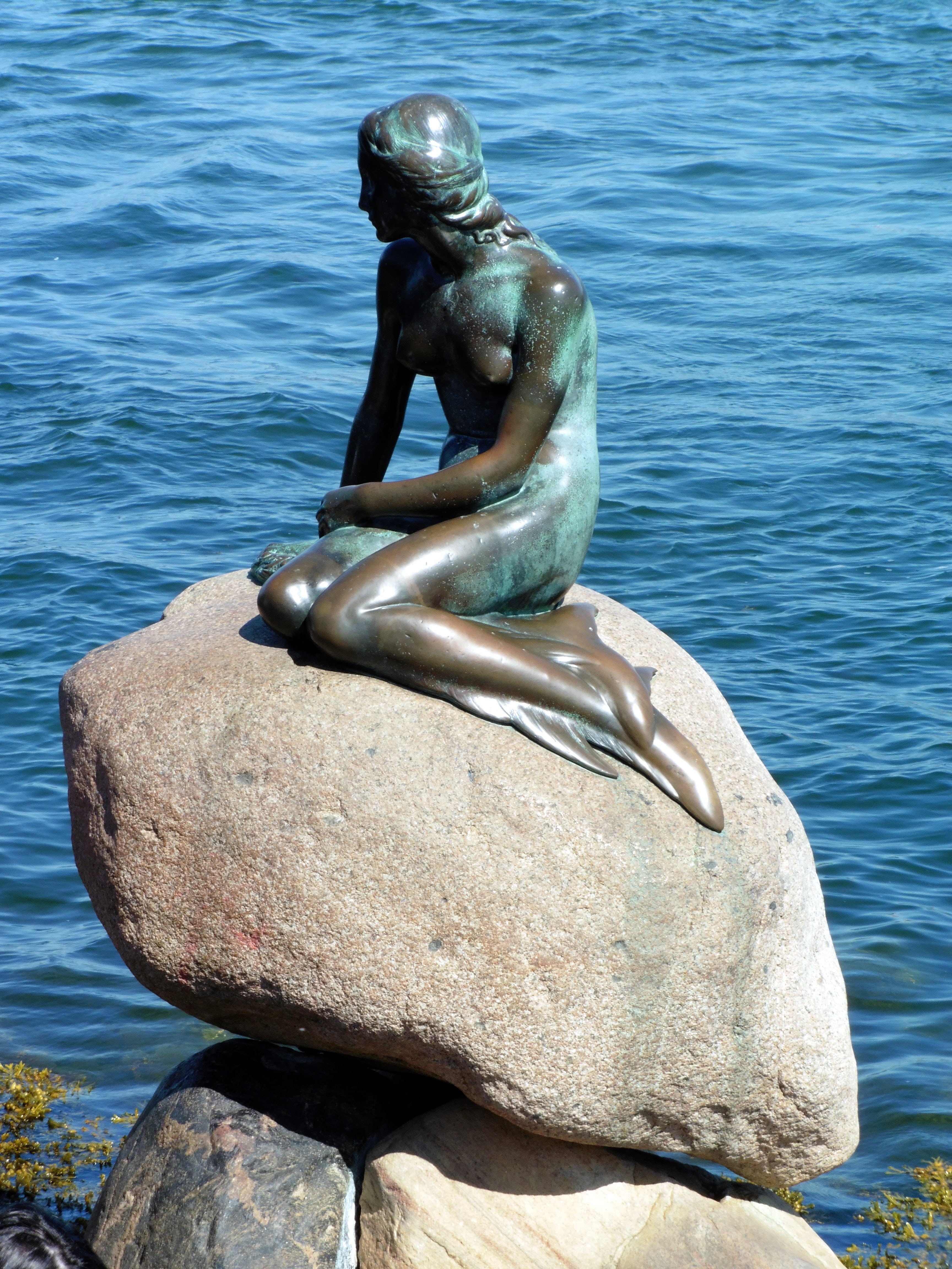 rock - object, solid, human representation, places of interest, little mermaid, copenhagen, artwork, 4K, nature, worth a visit, female likeness, tourist attraction, Phone HD Wallpaper