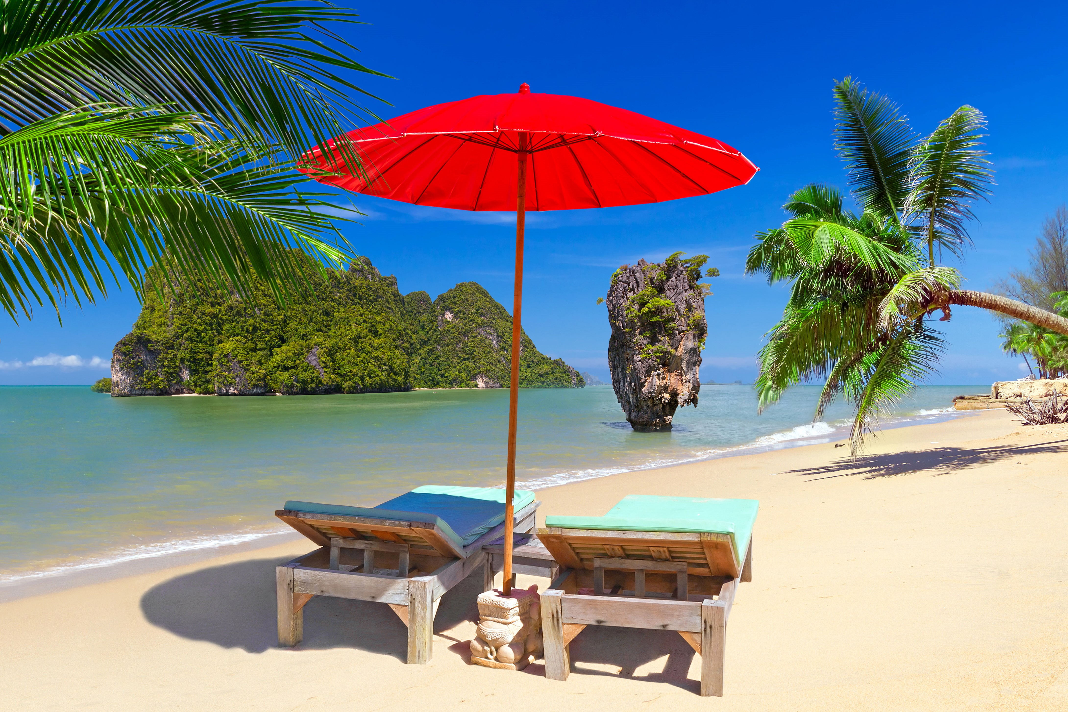 red, umbrella, sea, sky, beach, sunny, tranquil Scene, water, tropics, two, chaise, horizon over water, palm trees, shore, caribbean Sea, Phuket, swimming pool, HD Wallpaper