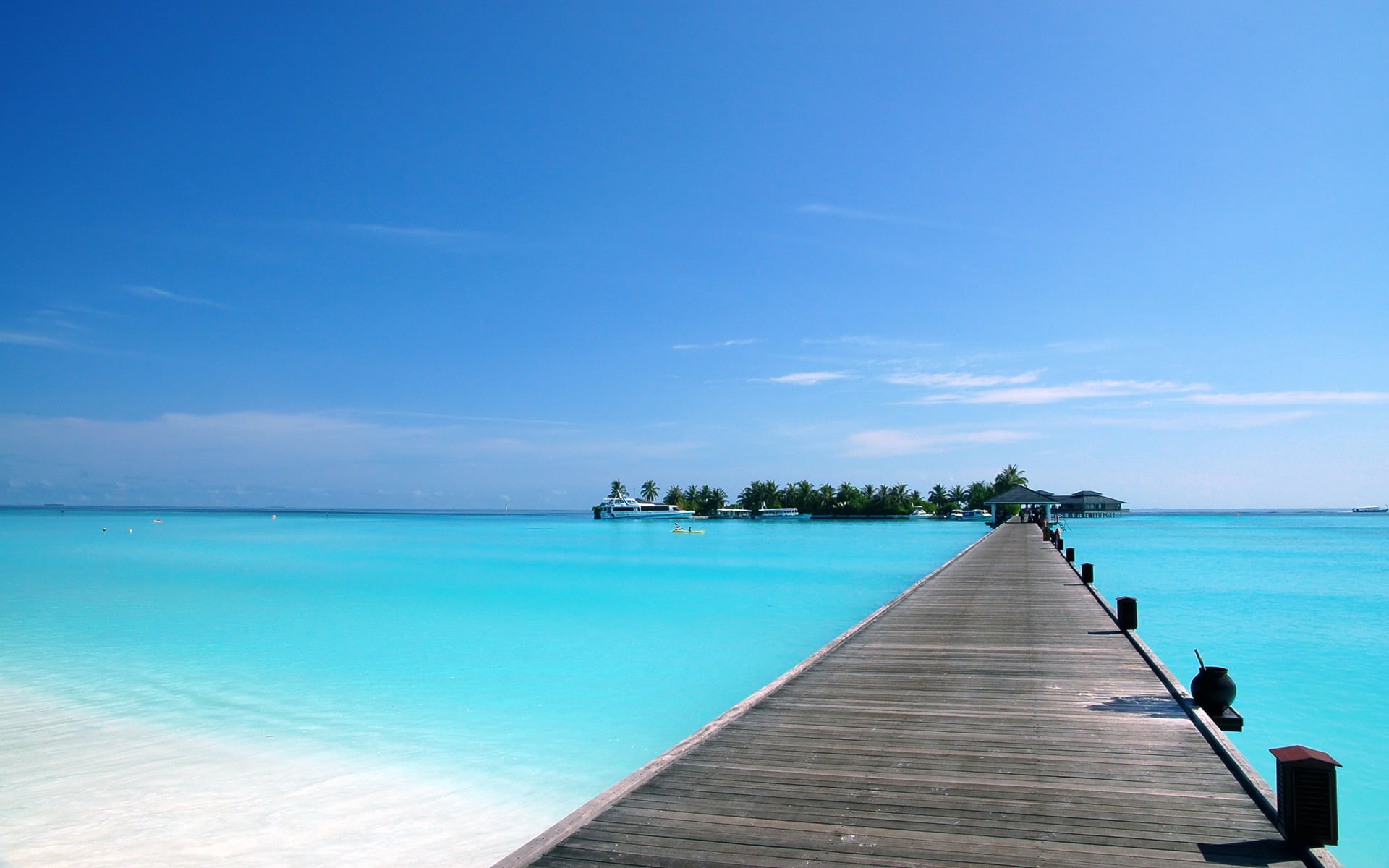 backgrounds, tourism, water, the way forward, tranquil Scene, gray, sea, turquoise Colored, outdoors, scenics, boardwalk, boat, palm trees, the ocean, horizon, HD Wallpaper