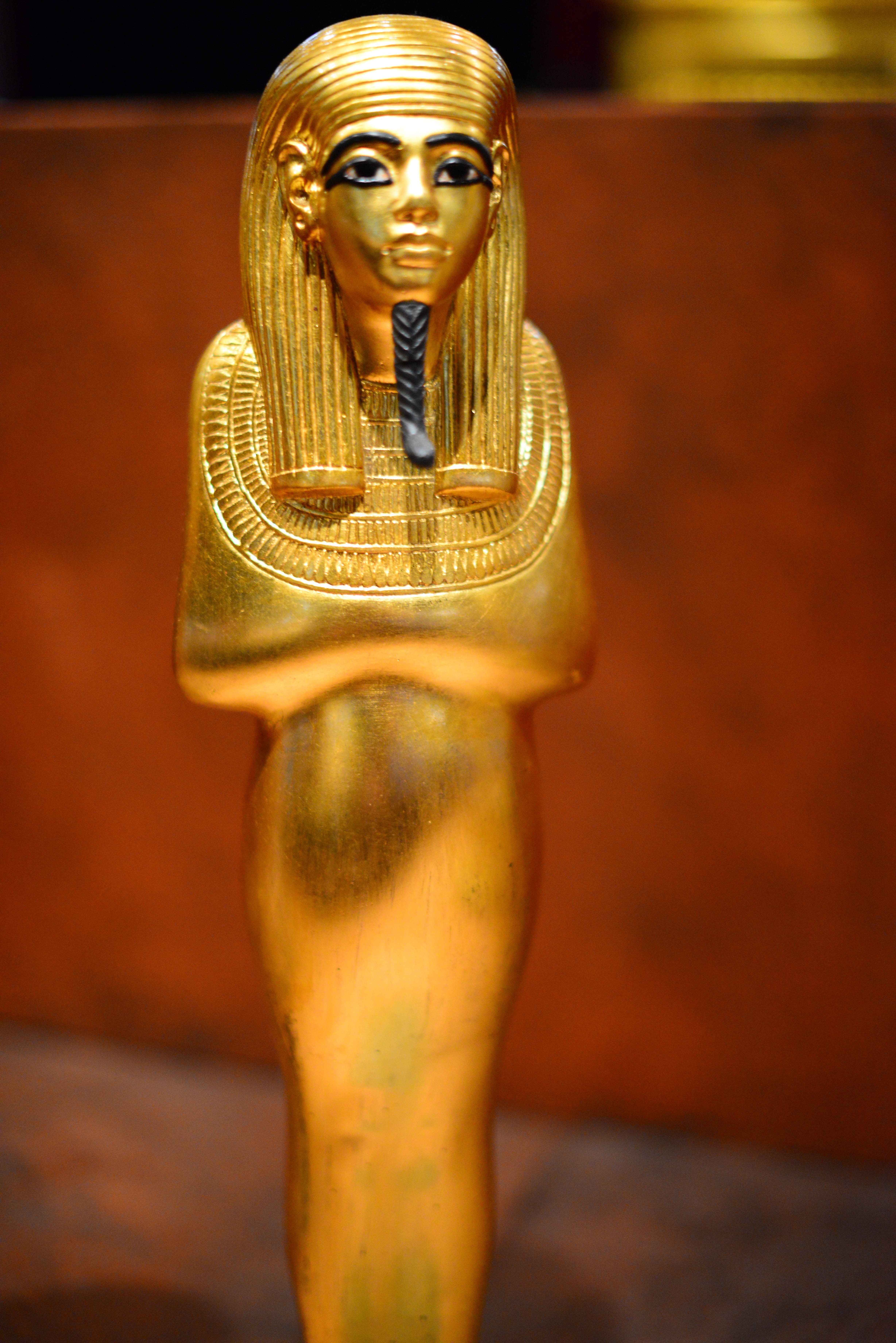figurine, buddhism, representation, male likeness, indoors, head, creativity, metal, craft, spirituality, history, art and craft, mask, Egypt, tomb, death mask, Phone HD Wallpaper