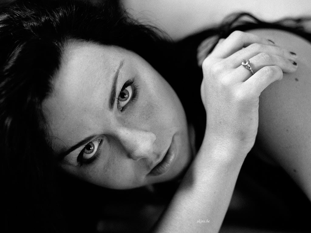 music, black and white, 480P, art, Amy Lee, lee, untitled, hd, amy, black, white, Evanescence, entertainment, HD Wallpaper