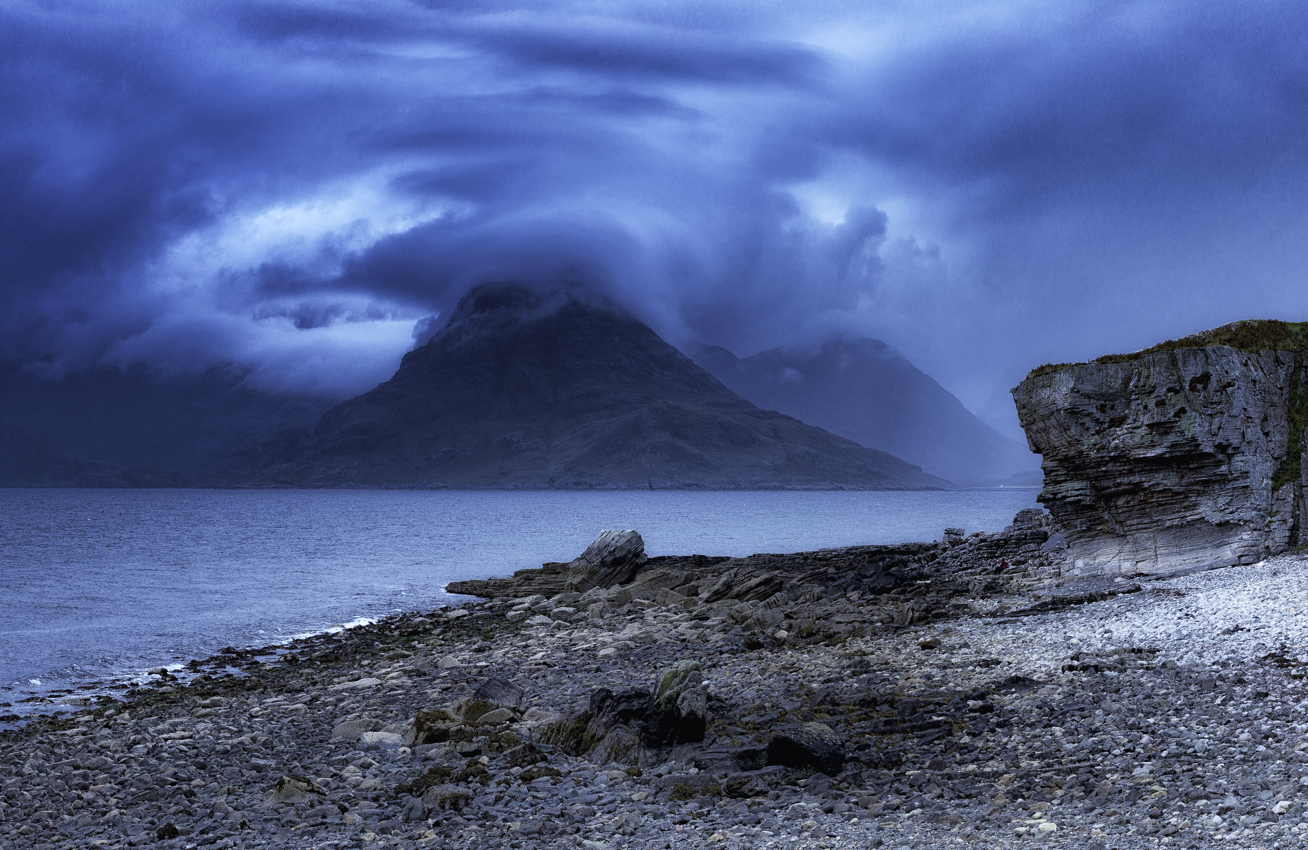water, USM, Cauldron, Black, Isle of Skye, na, West Highlands, Cuillins, Landscape, body of water, Sgurr, 5K, beside, II, sky, sand, f/2, Camasunary, cloudy, HD Wallpaper