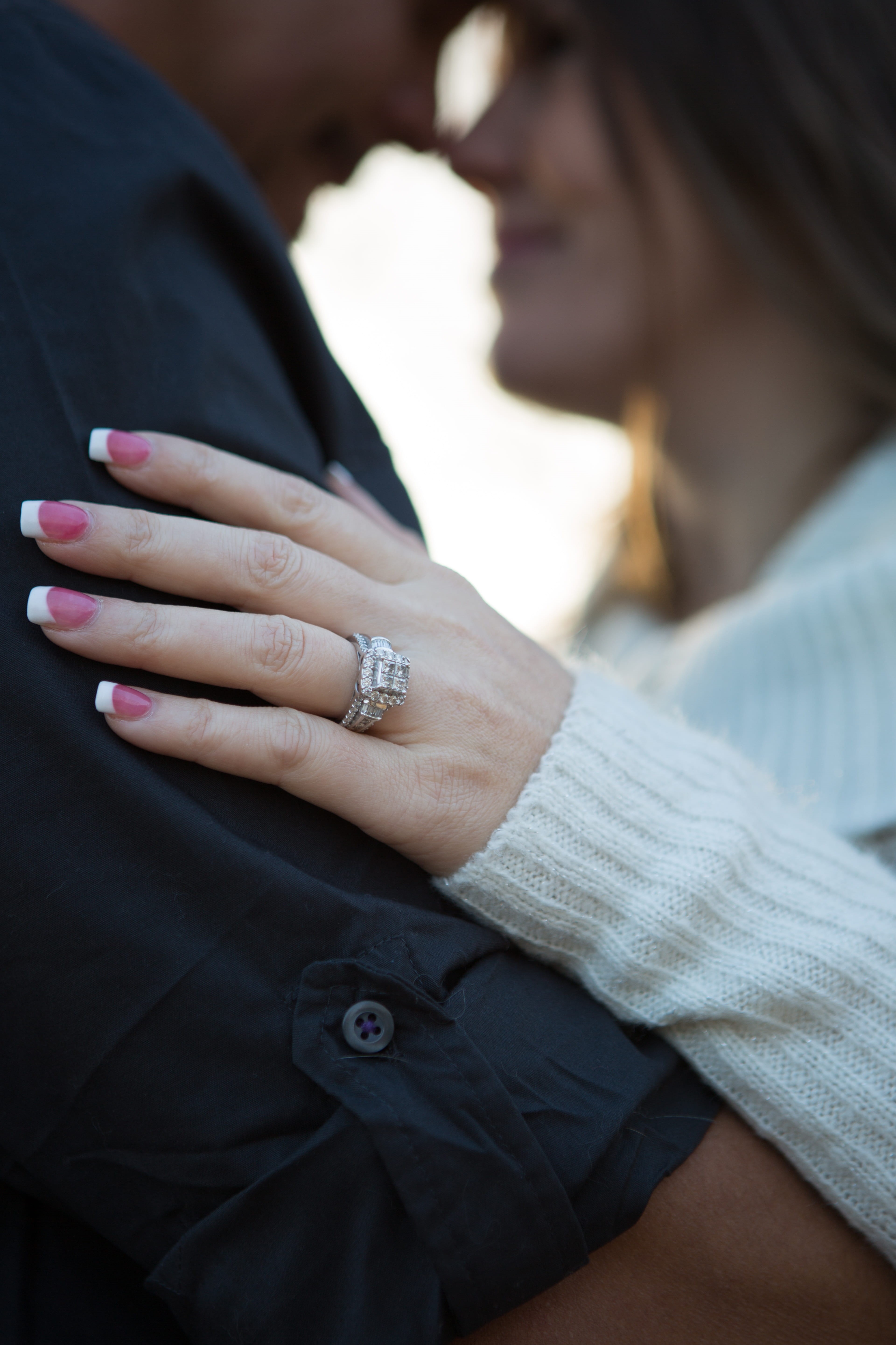 happy, photography, selective, real people, finger, holding, best friend, man, emotion, 5K, engagement, husband, wife, positive emotion, men, life, human hand, Phone HD Wallpaper