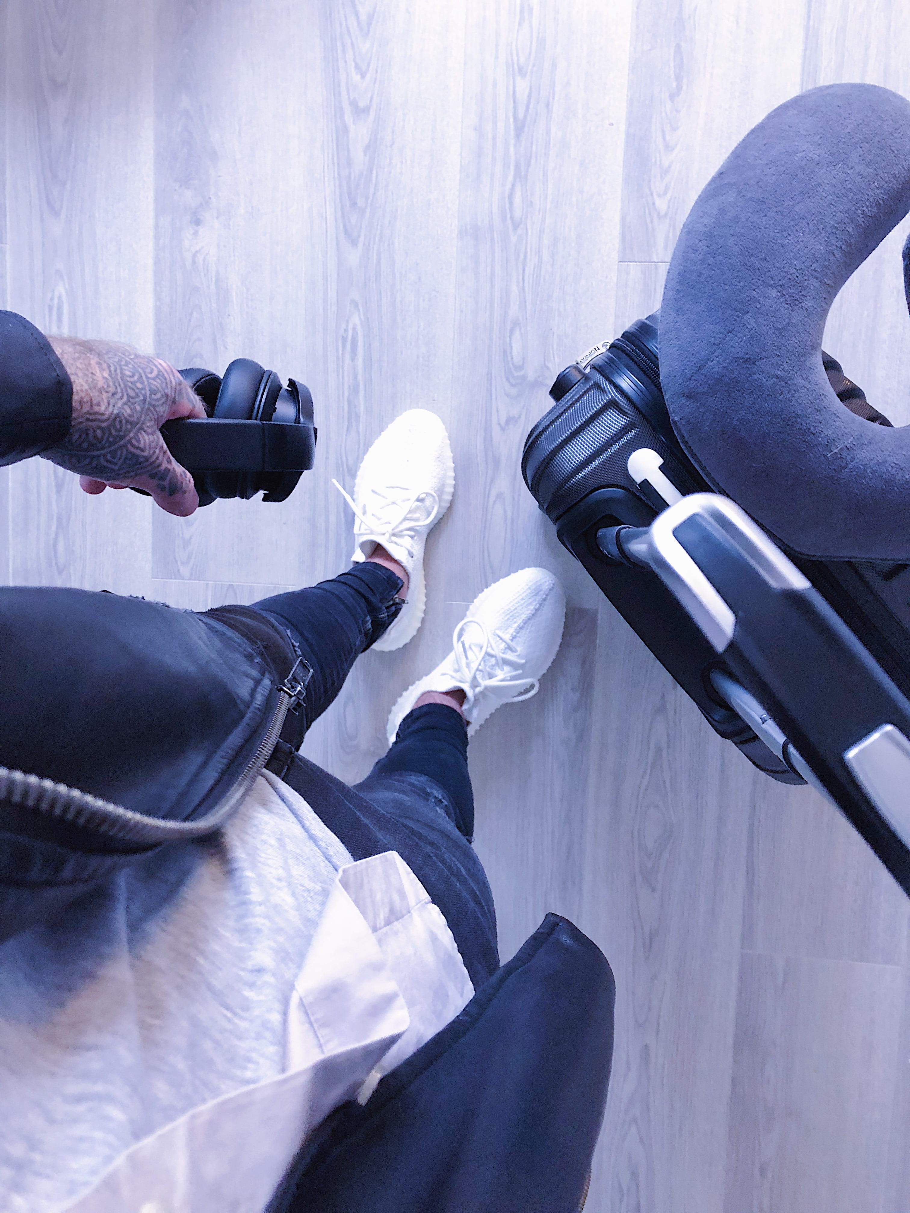 human body part, hand, people, surgical glove, yeezys, human leg, trainers, travel, high angle view, human foot, day, unrecognizable person, protective workwear, Phone HD Wallpaper