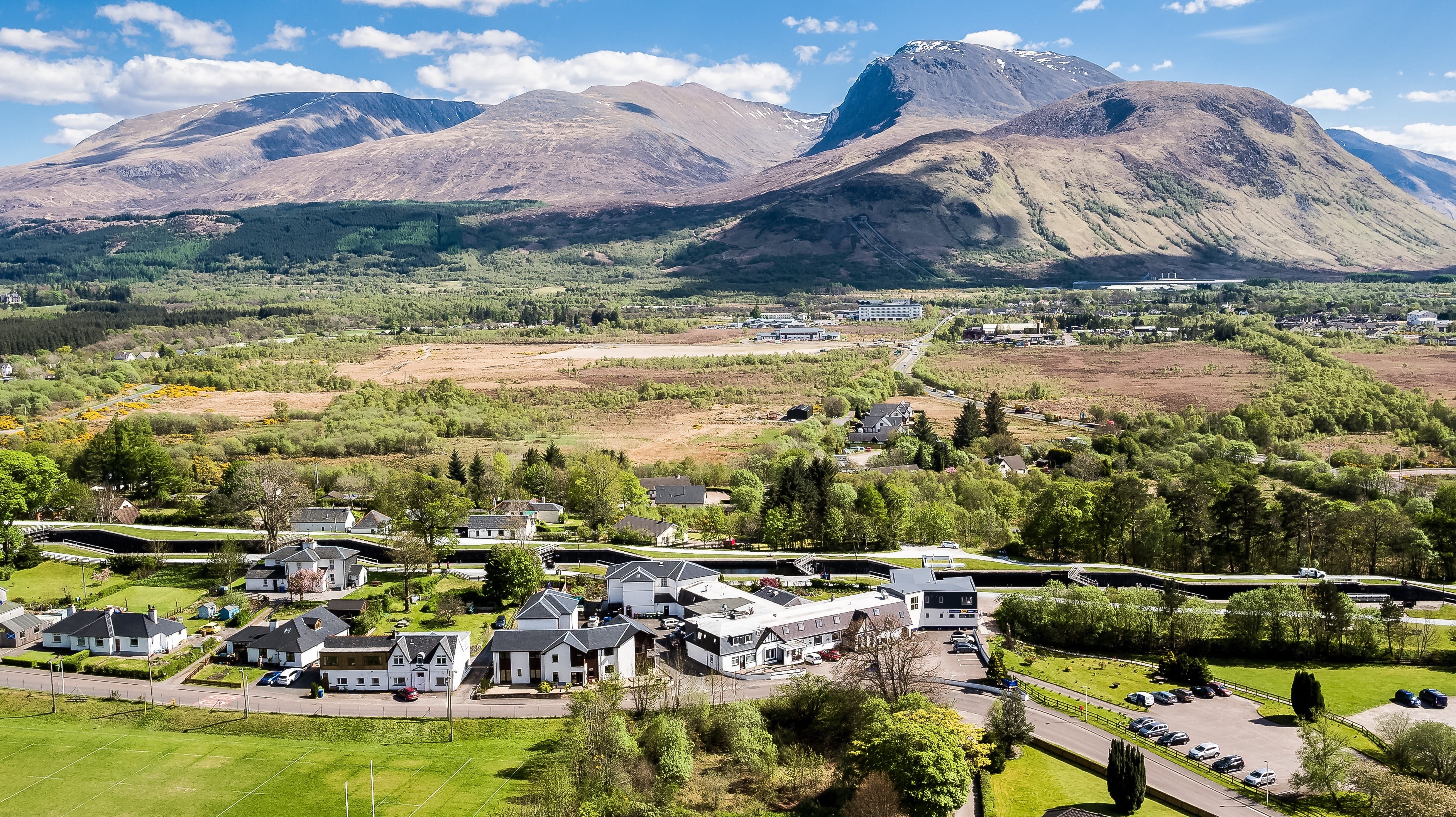 drone, landscape, 2K, nature, built structure, non-urban scene, aerial, scenics - nature, no people, beauty in nature, house, sky, high angle view, ben nevis, HD Wallpaper