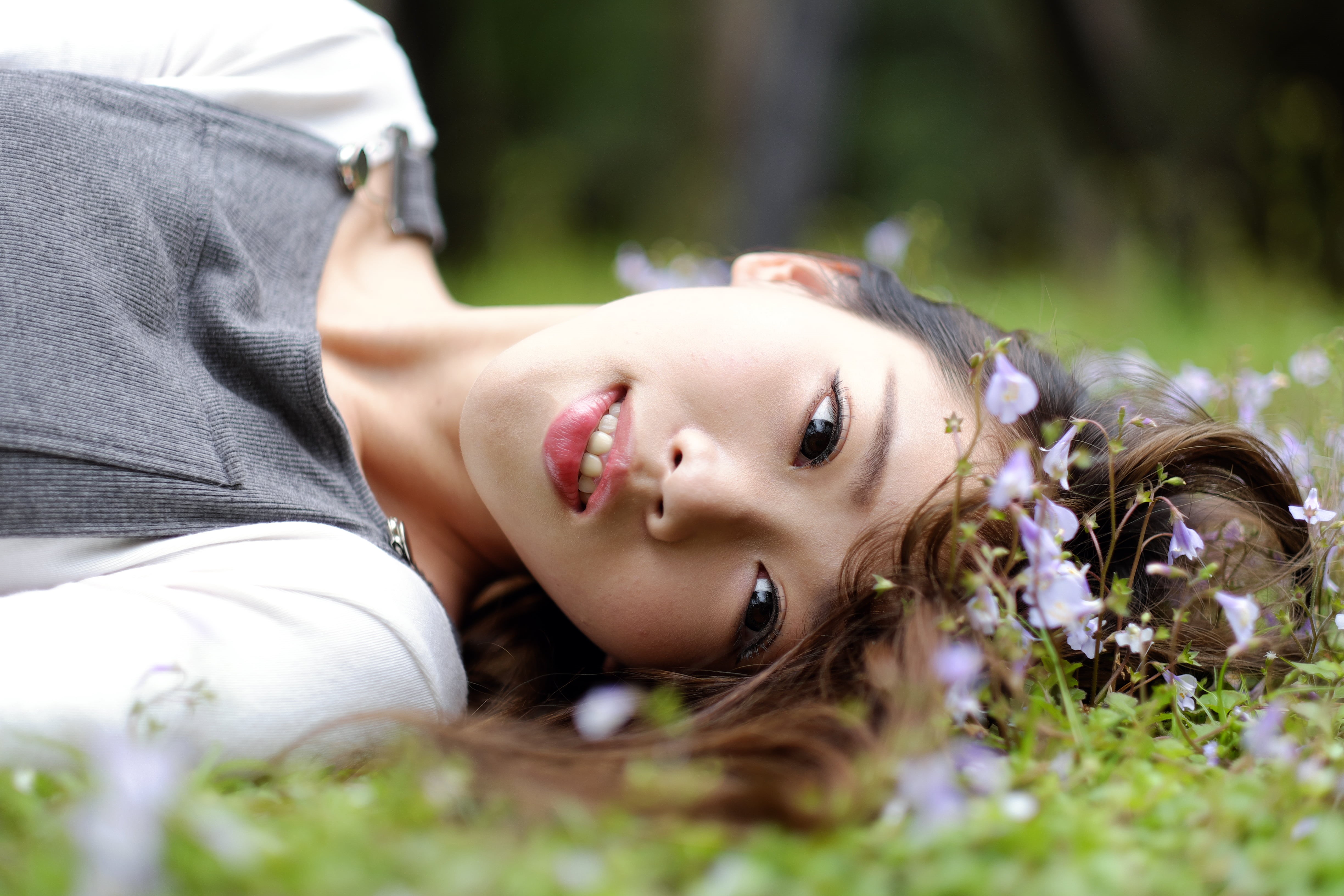 lying Down, gray, outdoors, summer, adult, FUJINON XF 56mm F1.2 R, one Person, portrait, happiness, boat, woman, nature, caucasian Ethnicity, smiling, young Adult, HD Wallpaper
