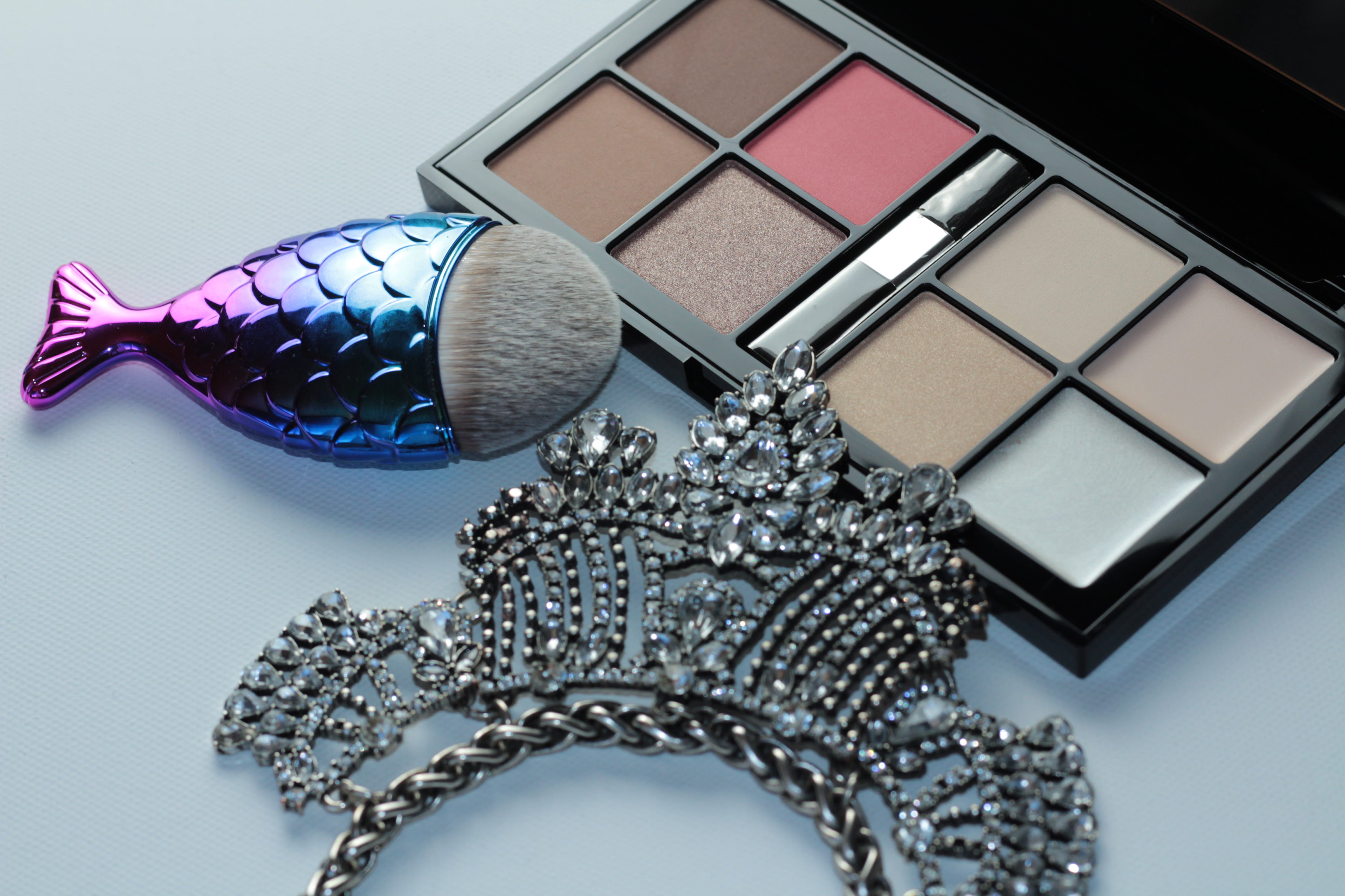 personal accessory, necklace, fashion, germany, beauty, ornate, elegance, studio shot, precious gem, highlighter, bremen, diamond - gemstone, contouring, HD Wallpaper