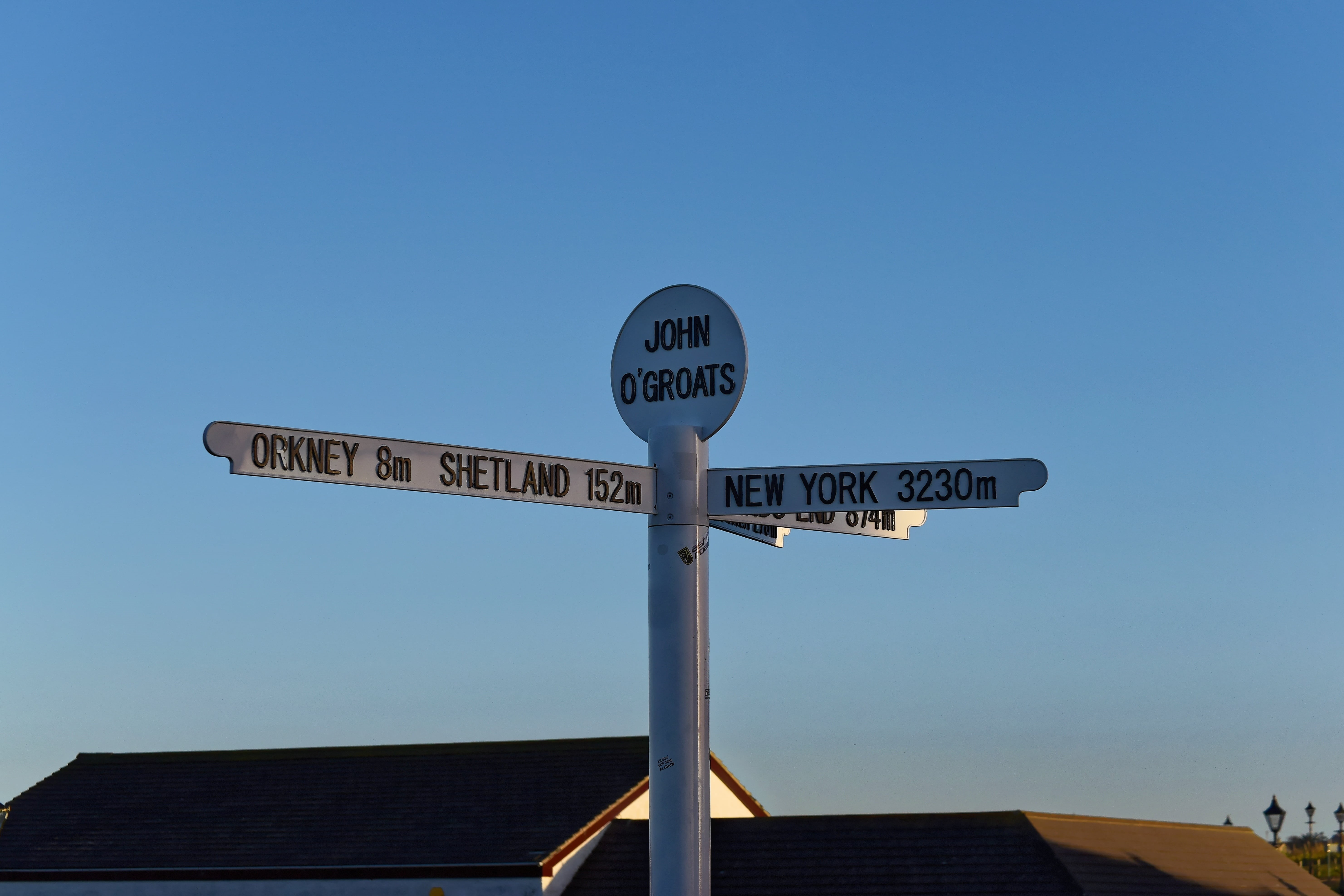 signpost, landmark, road, information sign, north, sea, 5K, headland, kingdom, orkney, sky, communication, place, text, sign, information, lands end, coastline, HD Wallpaper