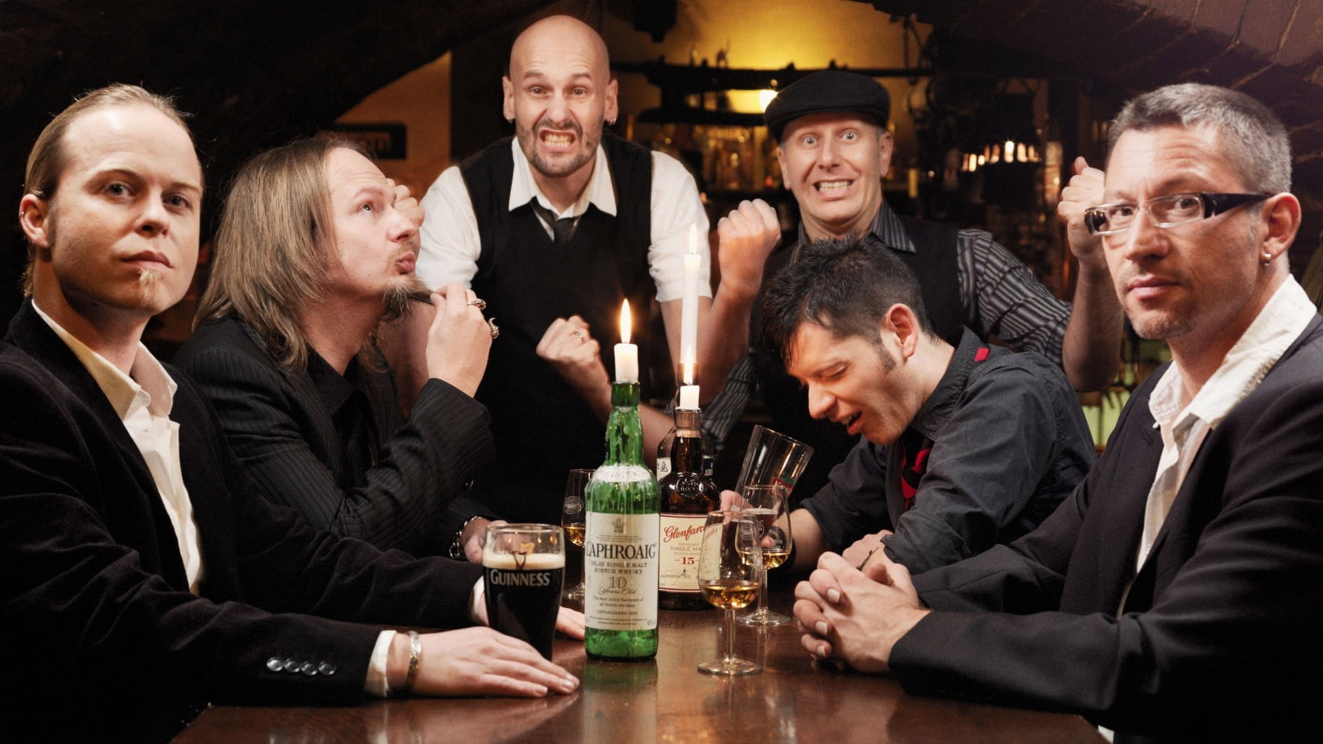mature adult, group of people, drinking, group, punk, food and drink, adult, smiling, nightlife, drink, males, green, bar - drink establishment, emotion, HD Wallpaper