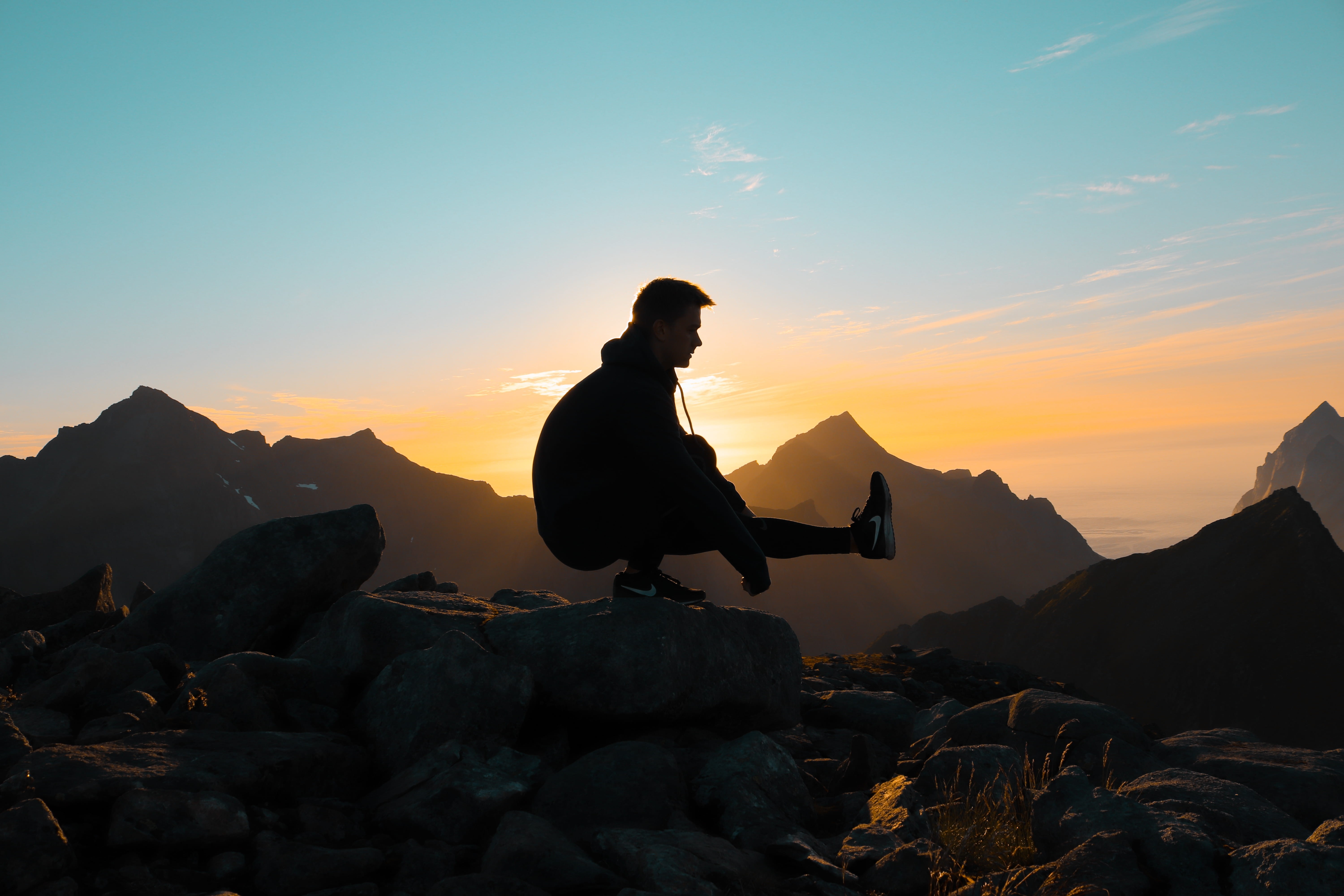 sunset, top, running, healthy Lifestyle, asia, sport, nature, orange, workout, adventure, pose, beauty In Nature, backpack, teal, journey, sunrise, cliff, HD Wallpaper