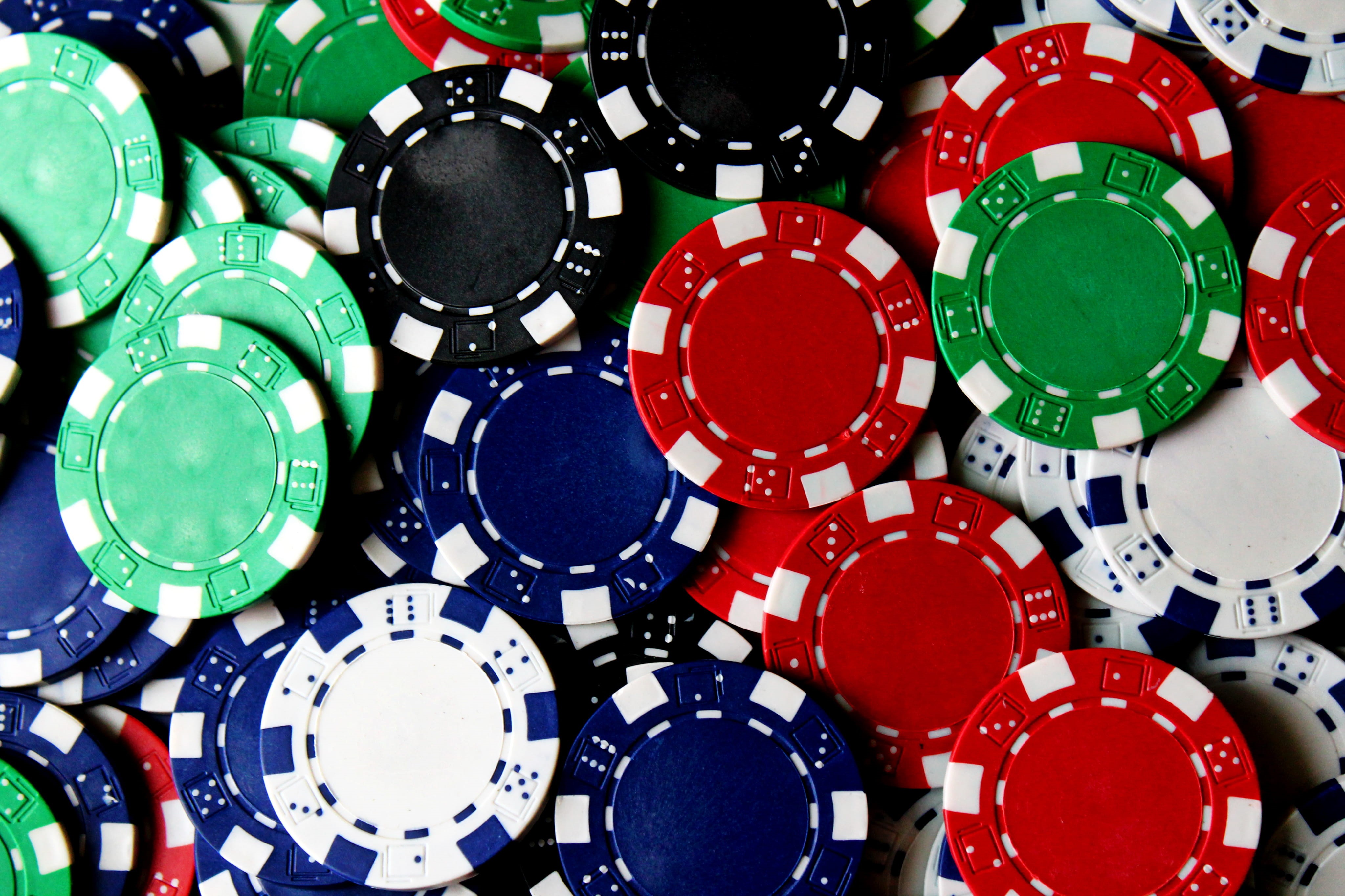 chip, color, money, wristwatch, circle, no people, chips, building, large group of objects, backround, colour, scattered, gamble, red, counter, choice, HD Wallpaper