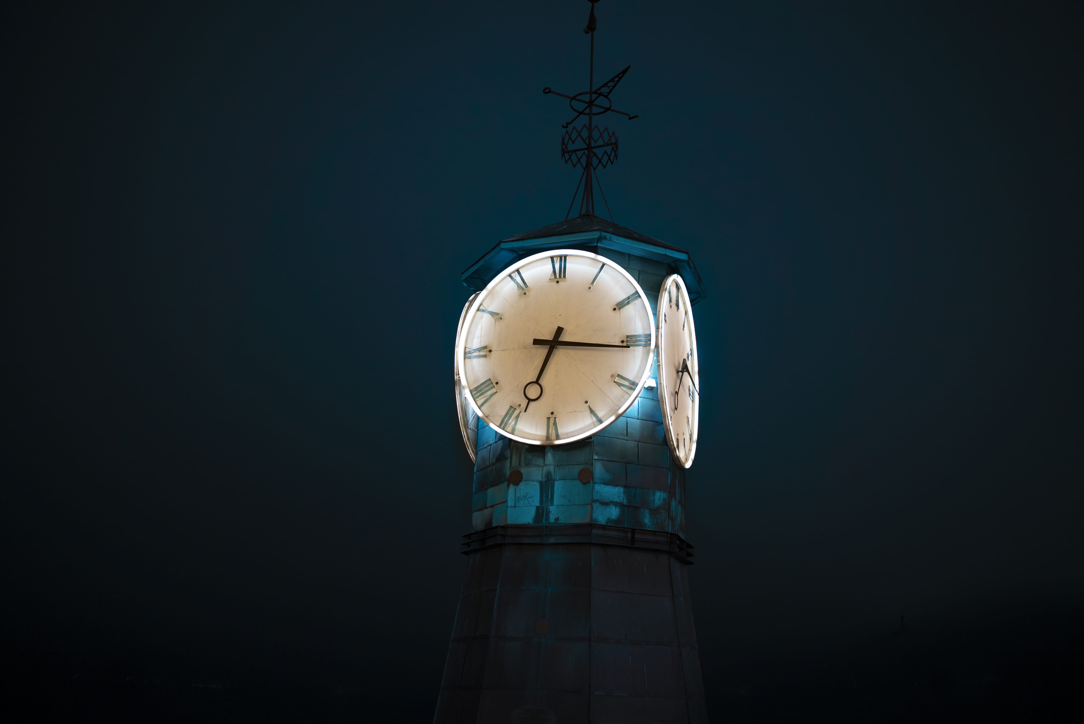 night, scandinavia, oslo, minute hand, wristwatch, building, 4K, displaying, clock tower, winter, glow, norway, low angle view, blue, sky, architecture, HD Wallpaper