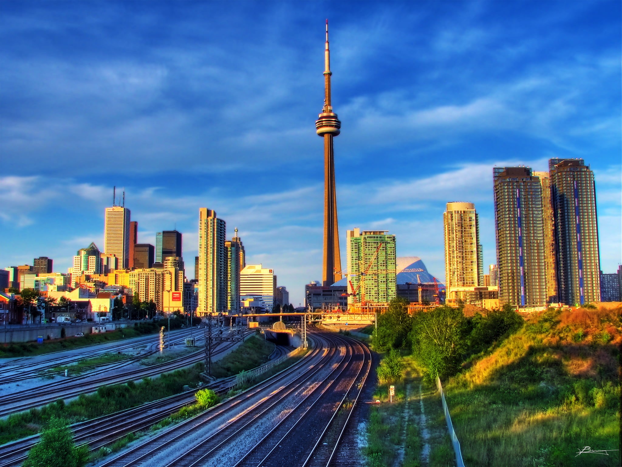 thumb, rails, railways, white, urban Skyline, flick, outdoors, screen,savers, sunset, sensational, pix, photograph, view, time-lapse photography, toronto, HD Wallpaper