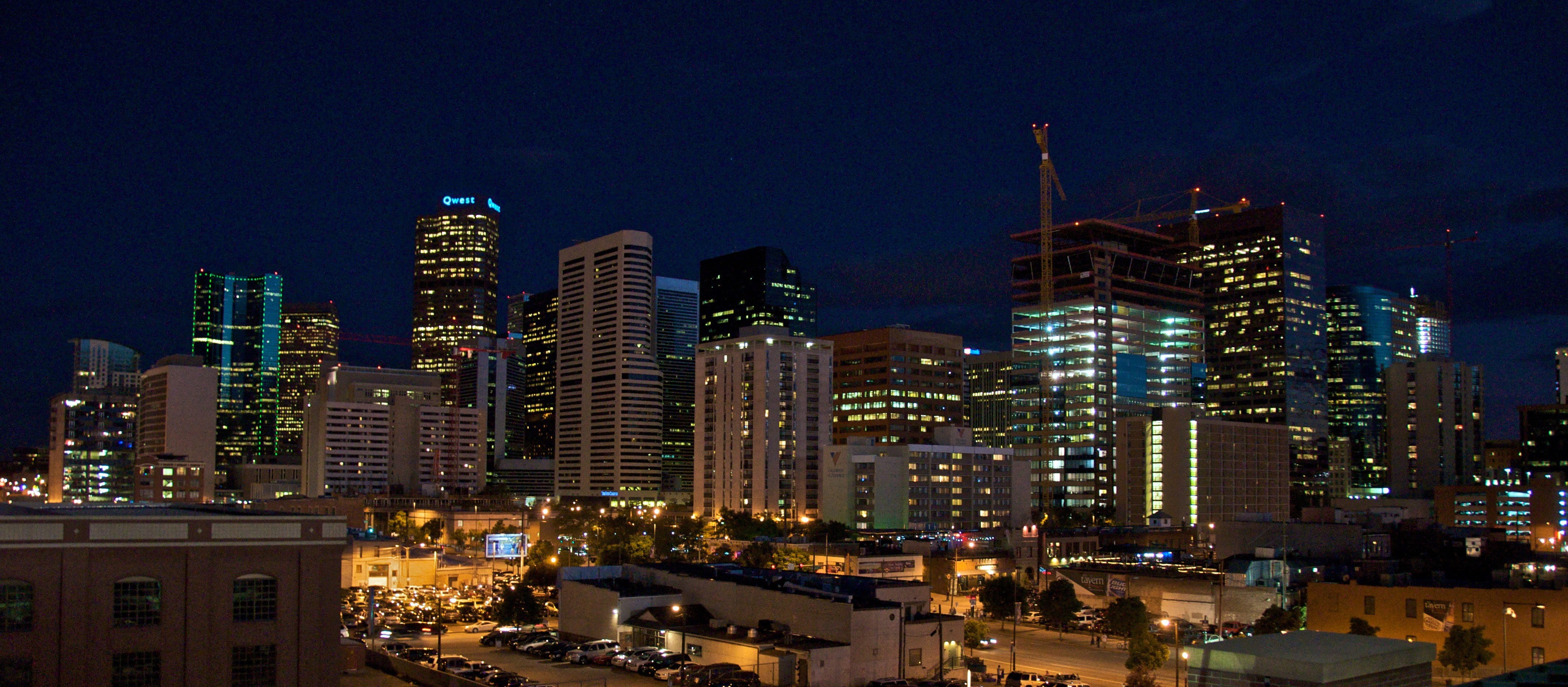 urban Scene, photos, Night Time, tall - high, public domain, residential district, skyscrapers, modern, built Structure, twilight, illuminated, city life, HD Wallpaper