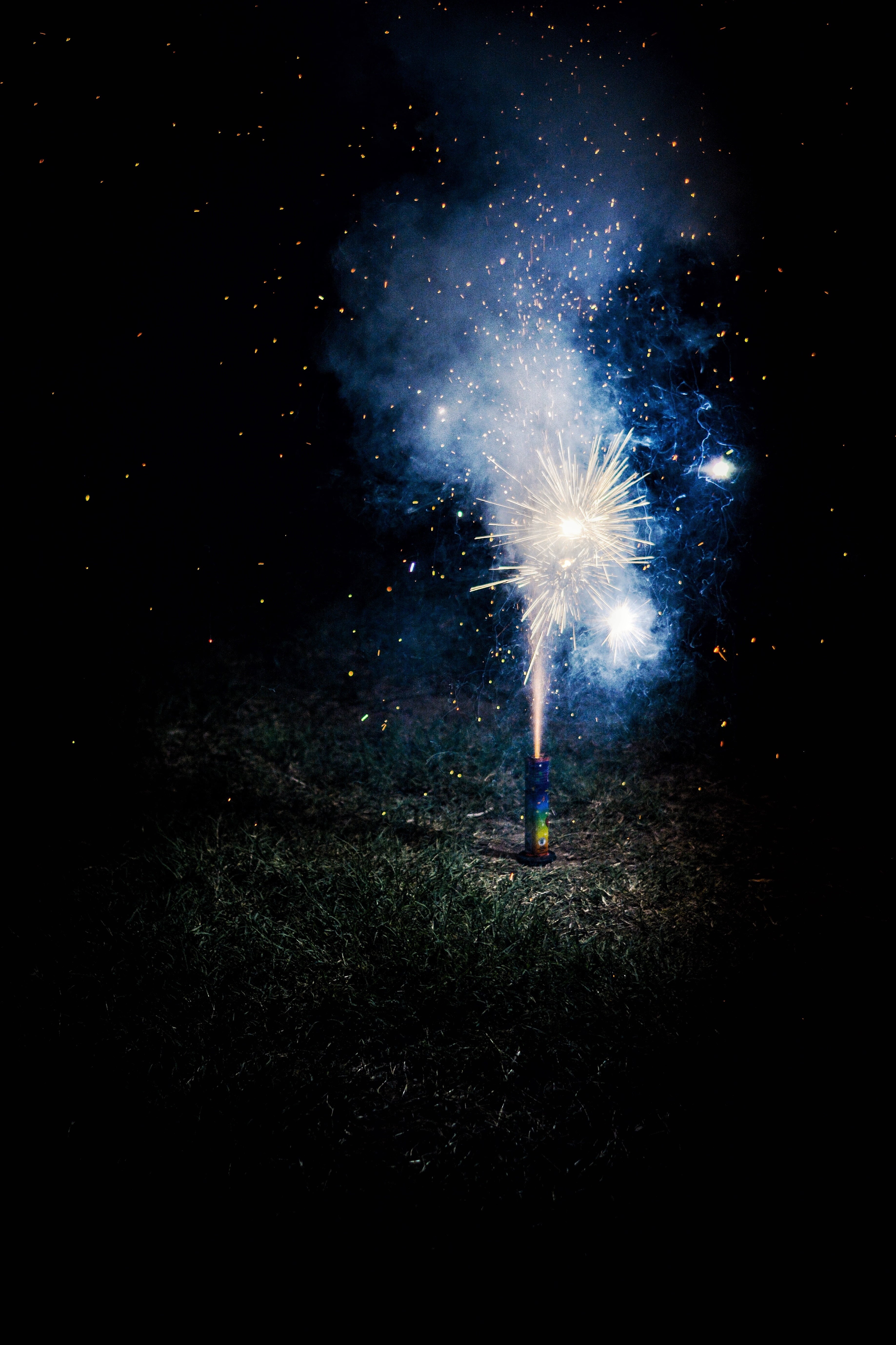 arts culture and entertainment, long exposure, firework, sparkler, holiday, illuminated, sparks, nature, night, sky, celebration, firework display, no people, Phone HD Wallpaper