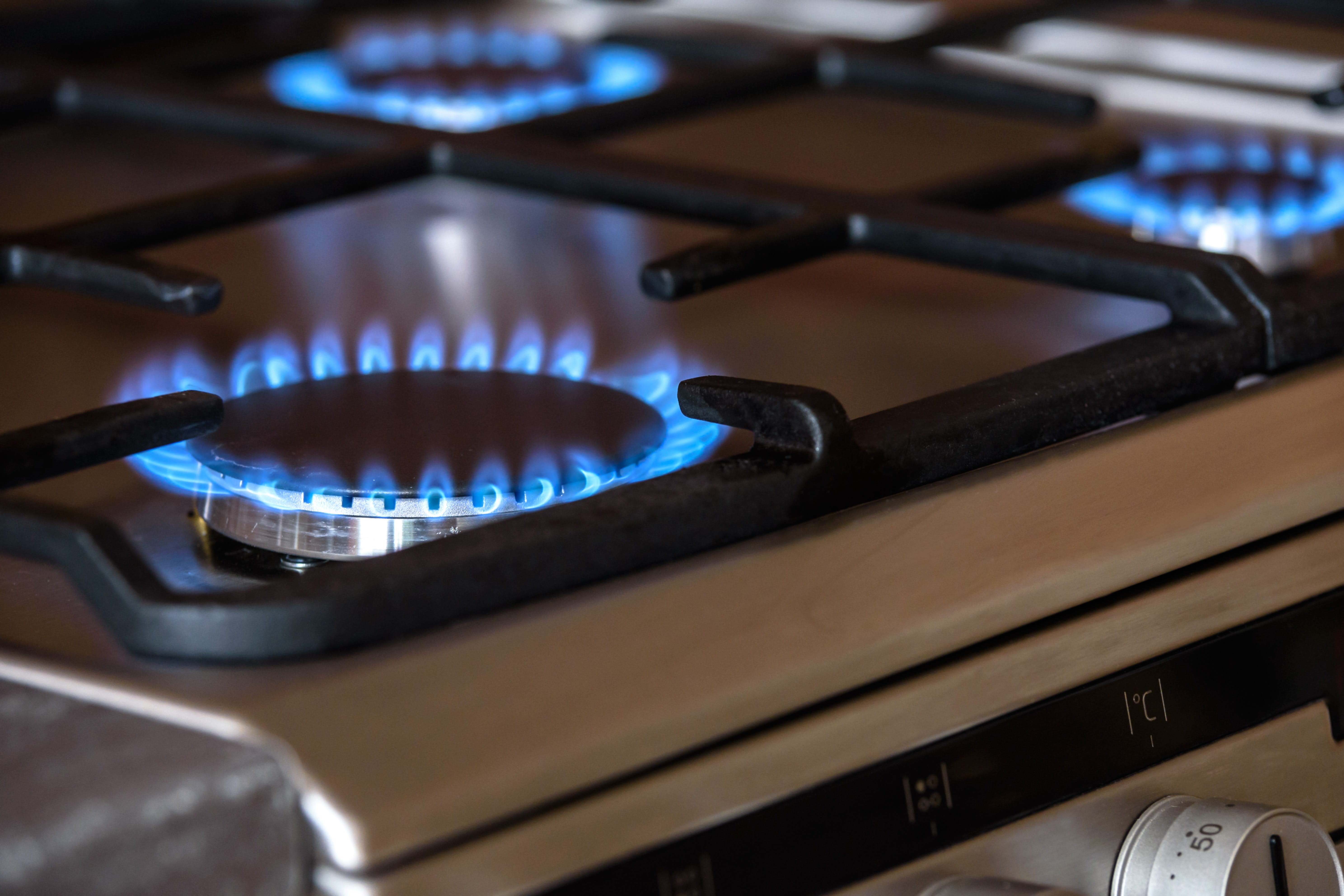 fossil fuel, household equipment, butane, flames, fuel, no people, flame, ring, domestic kitchen, closeup, cooking, domestic room, natural gas, propane, HD Wallpaper