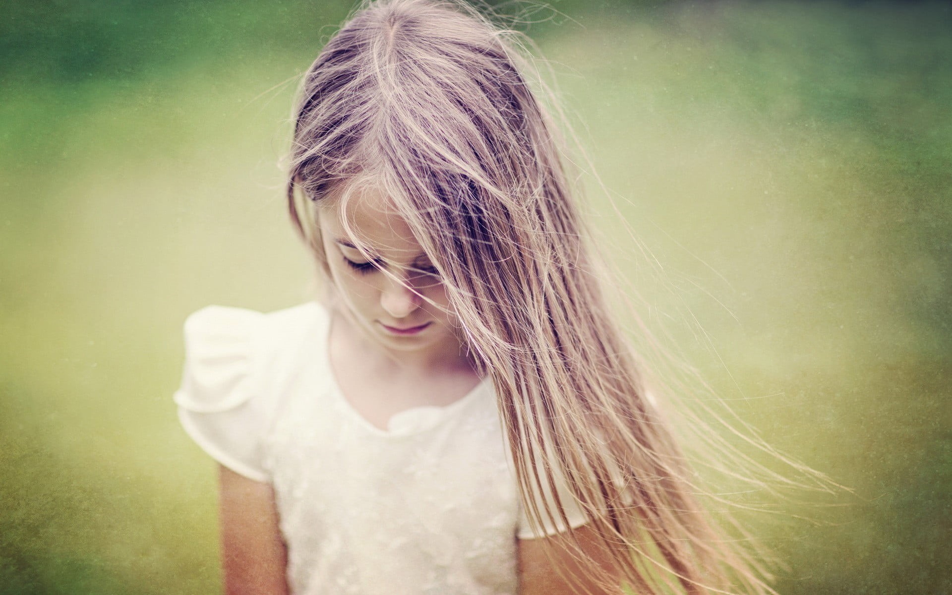 teenager, casual clothing, innocence, young adult, blond hair, real people, brunette, emotion, human hair, outdoors, little girl, 1080P, headshot, front view, HD Wallpaper